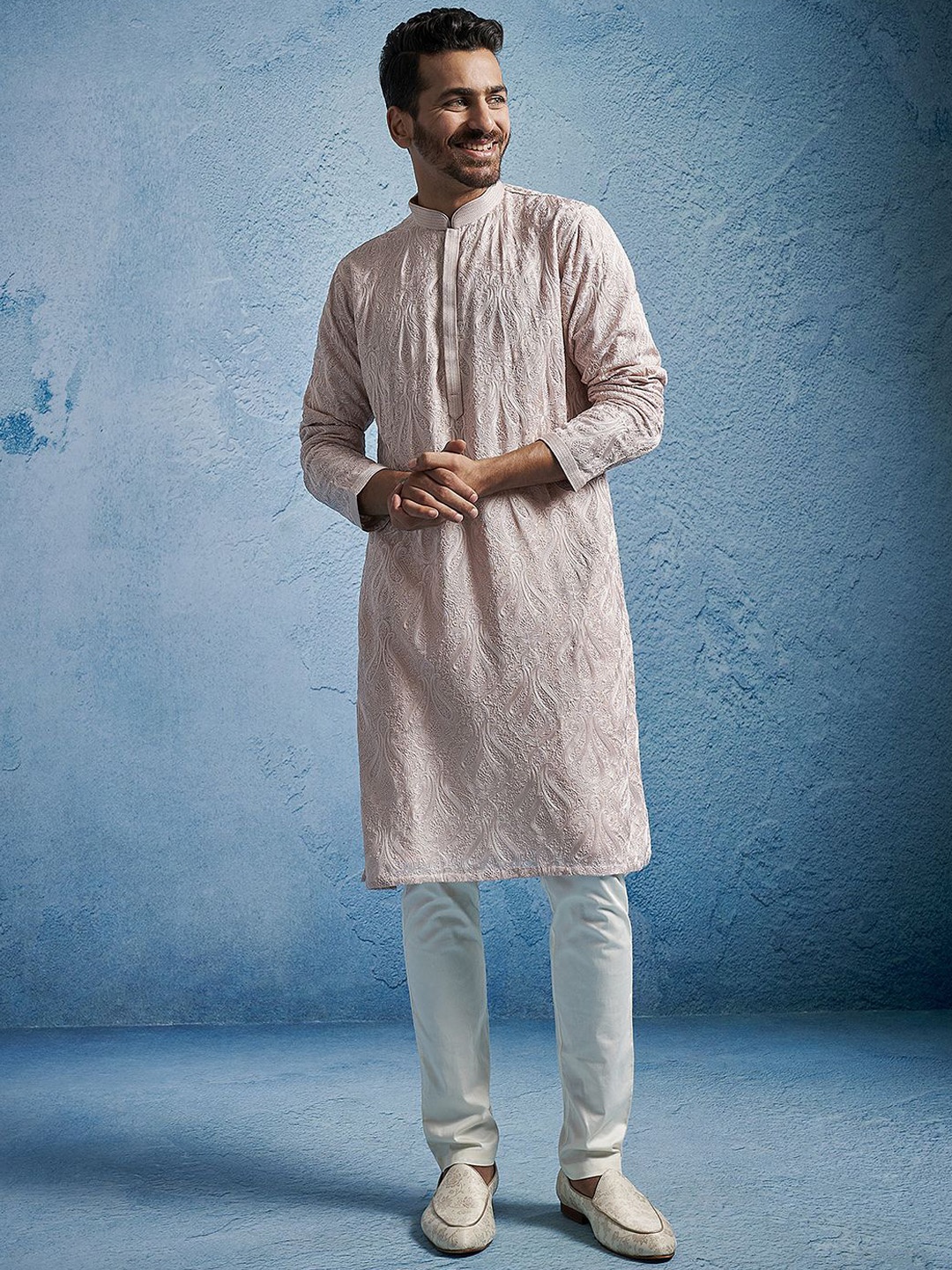 

VASTRAMAY Men Paisley Embroidered Regular Thread Work Kurta with Trousers, Peach