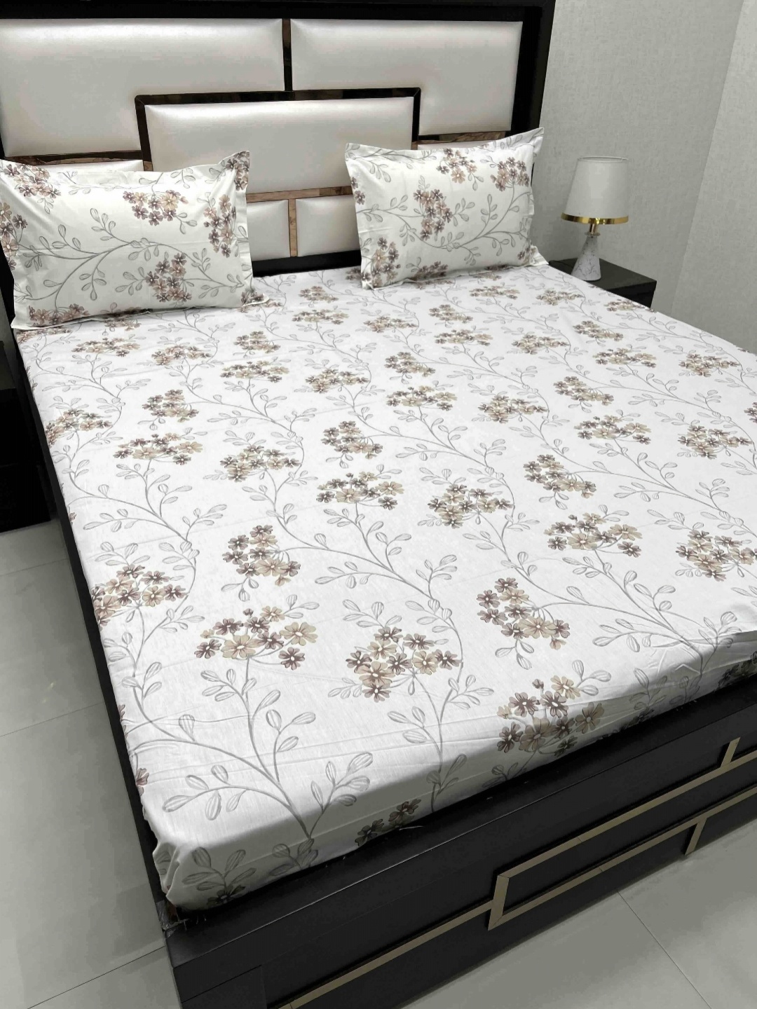 

Pure Decor White & Purple Floral King Bedsheet with 2 Pillow Covers