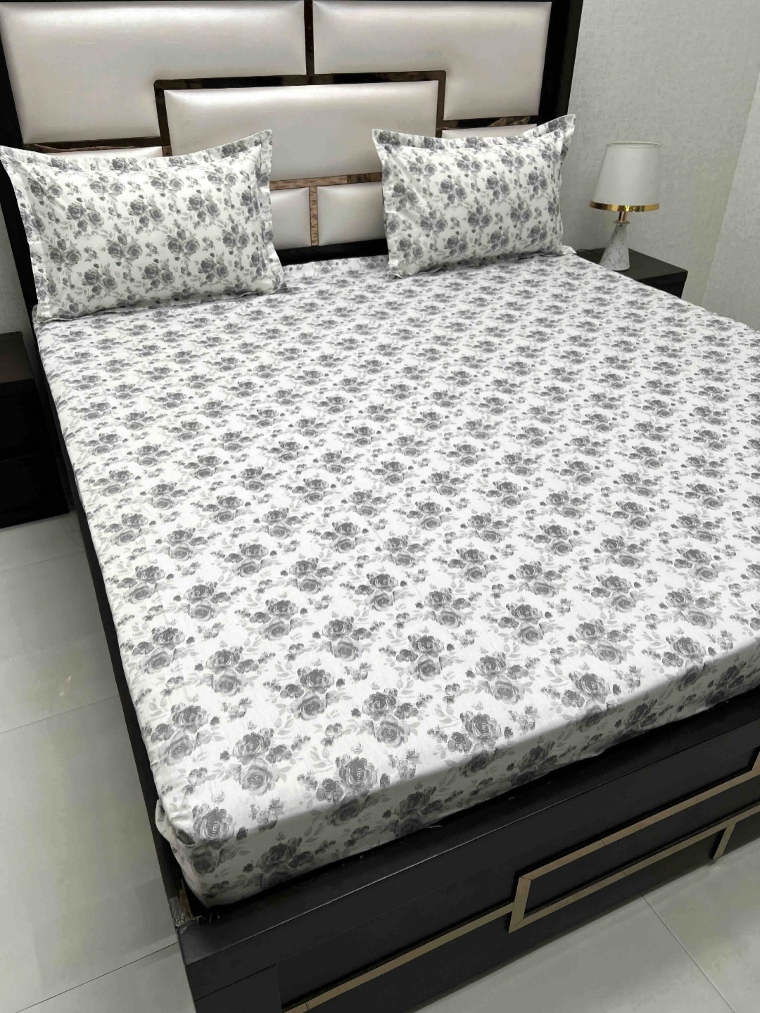 

Pure Decor White & Grey Floral King Bedsheet with 2 Pillow Covers