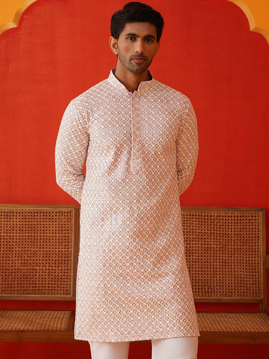 

Jompers Men Geometric Embroidered Sequinned Kurta, Pink