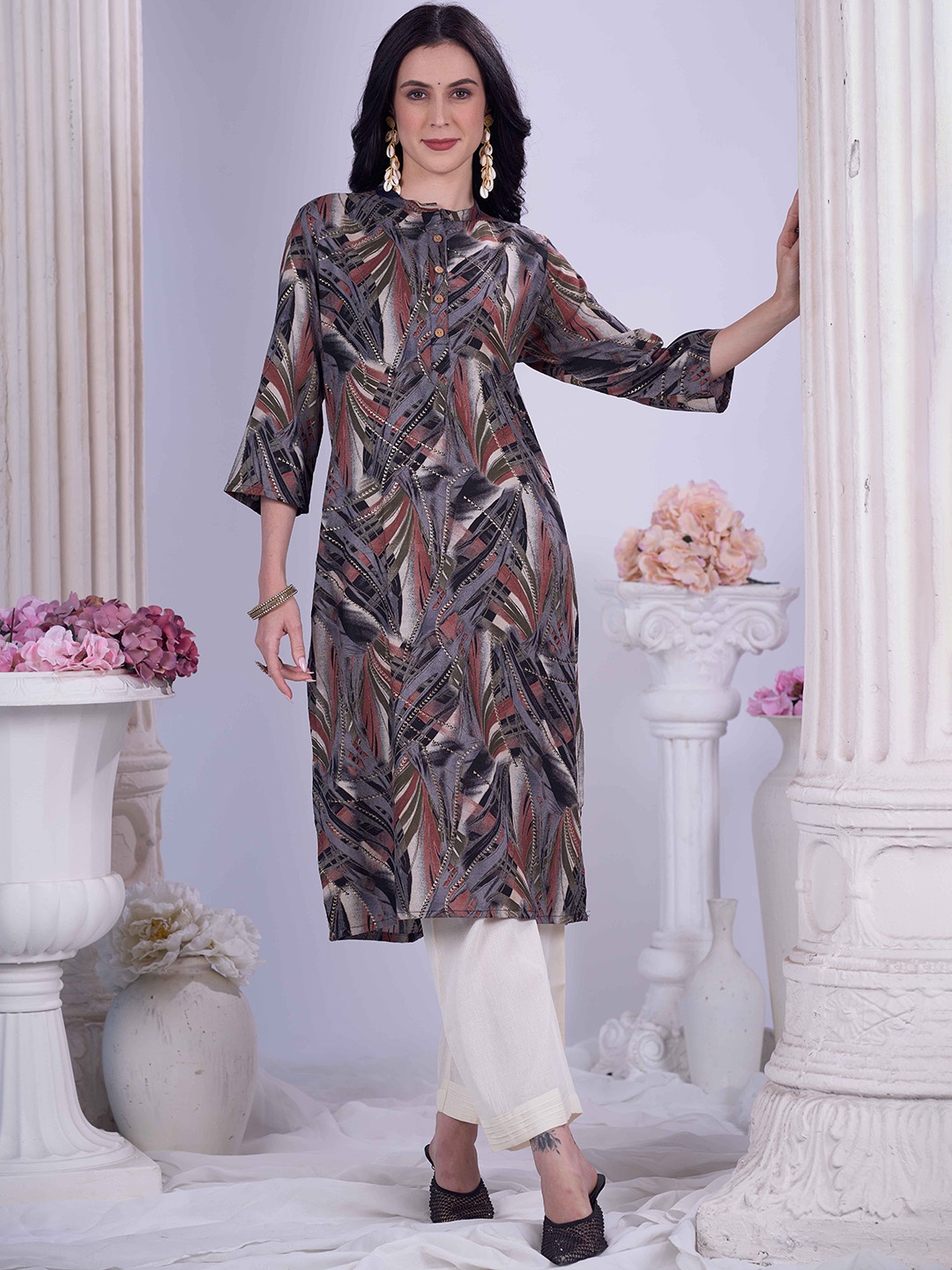 

Anouk Women Printed Gotta Patti Kurta, Grey