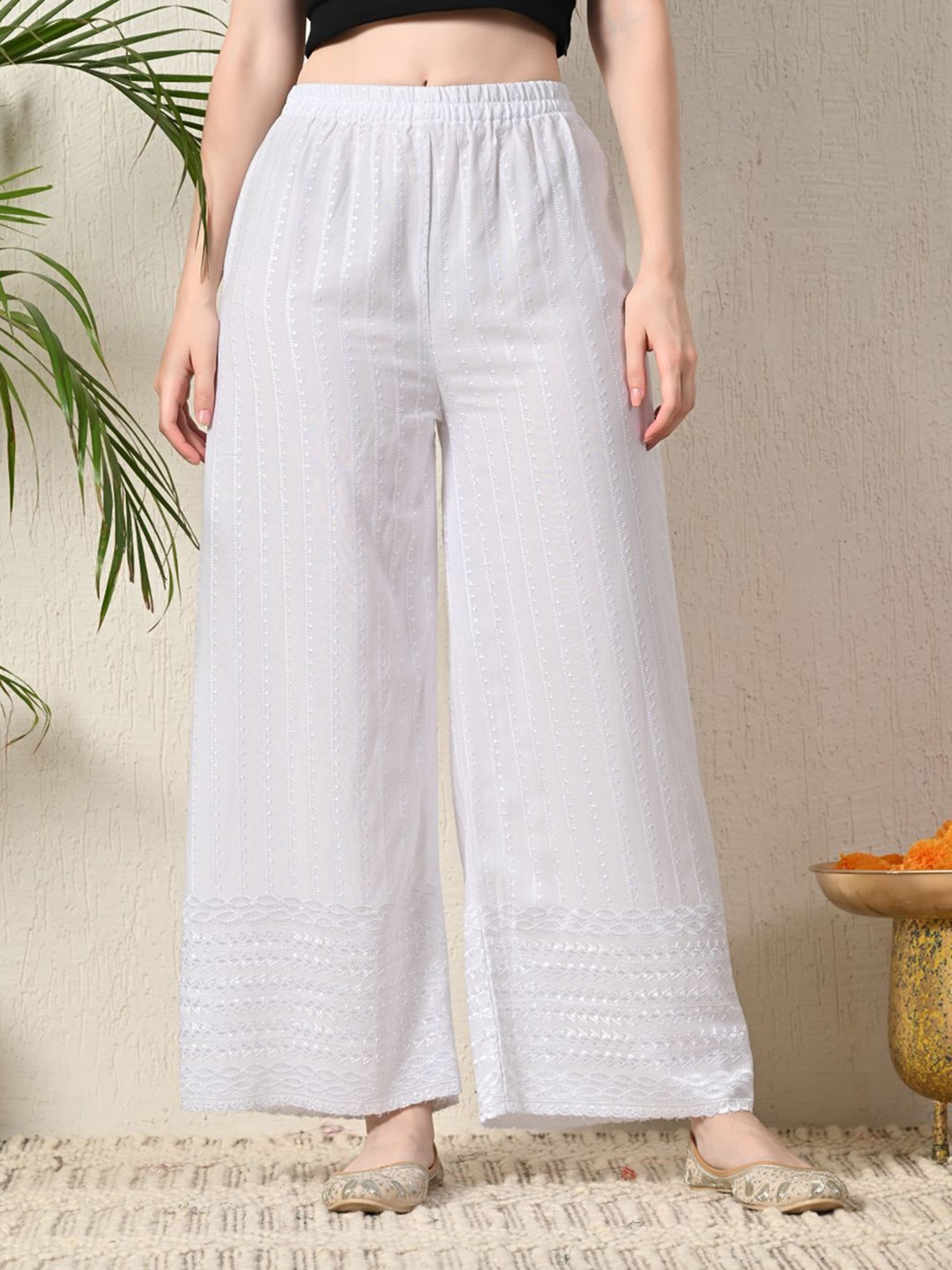 

FERANOID Women Ethnic Motifs Embroidered Ethnic Palazzos, White