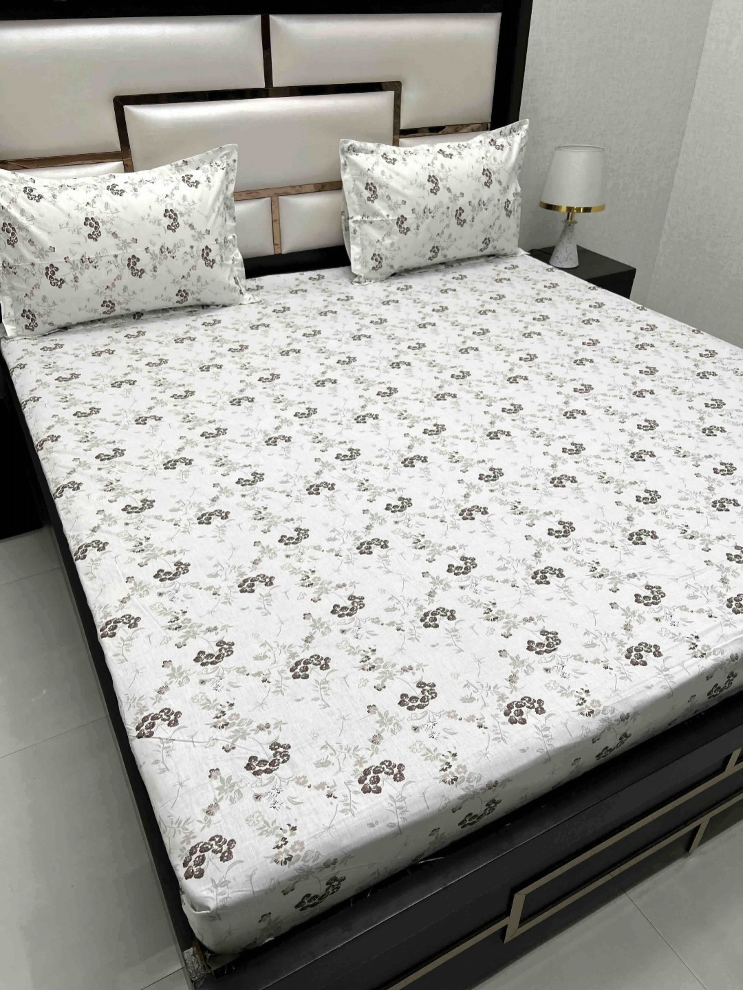 

Pure Decor Cotton King Size Double Bed Bedsheet With 2 Pillow Covers 108 in X 108 in, White