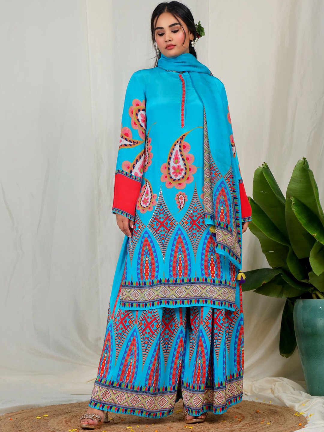 

EARTH O FAB Women Printed Regular Silk Crepe Kurta with Palazzos & With Dupatta, Turquoise blue