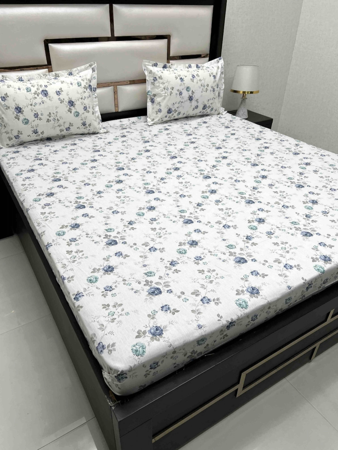 

Pure Decor Cotton King Size Double Bed Bedsheet With 2 Pillow Covers 108 in X 108 in, White