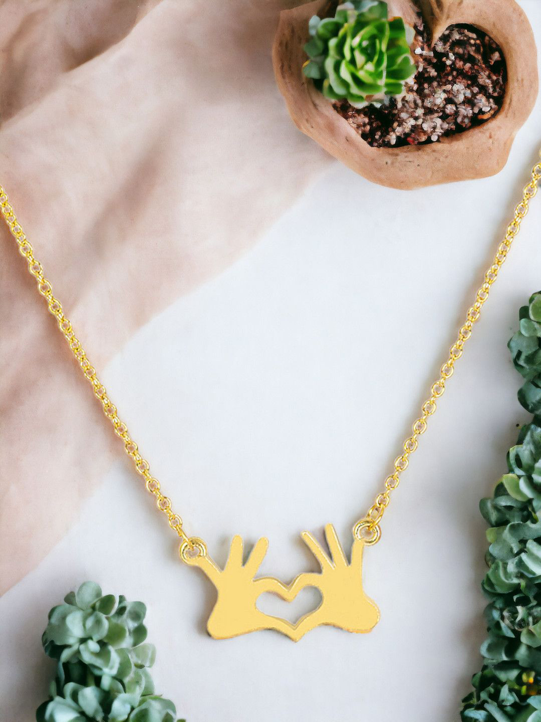 

OOMPH Heart Shaped Pendants with Chains, Gold