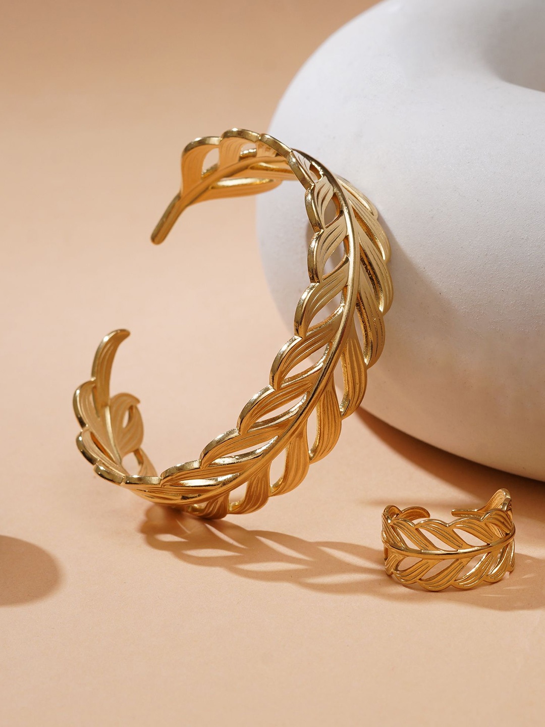 

JEWILLEY Women Gold-Plated Kada Bracelet