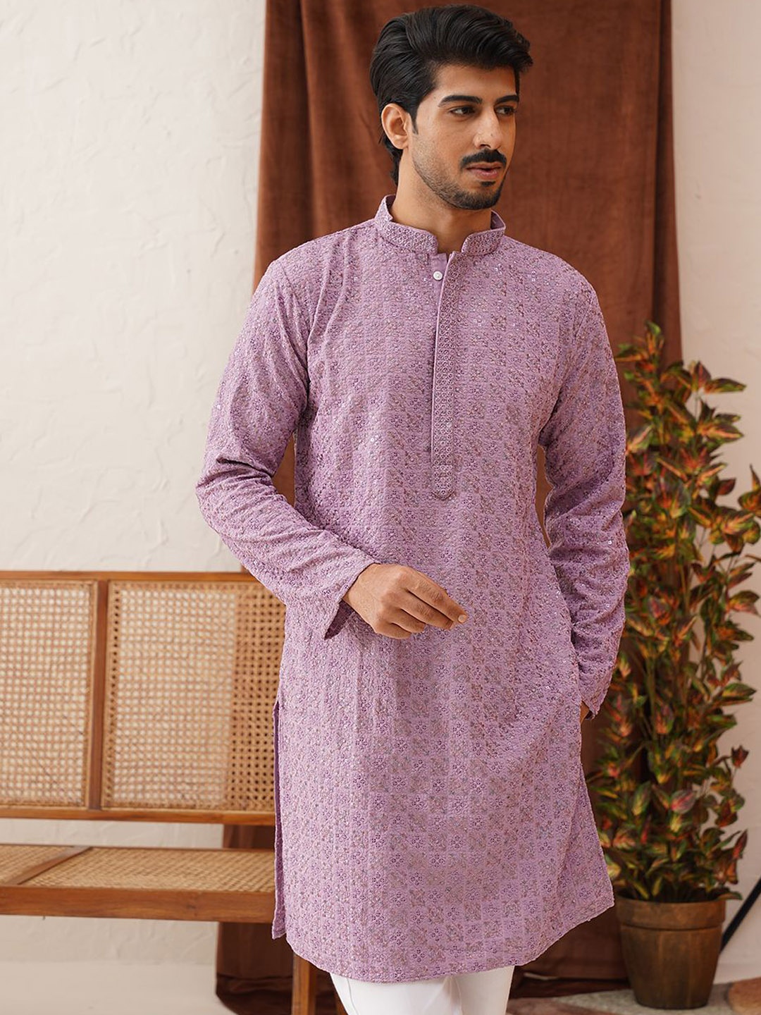 

Jompers Men Geometric Embroidered Sequinned Kurta, Purple