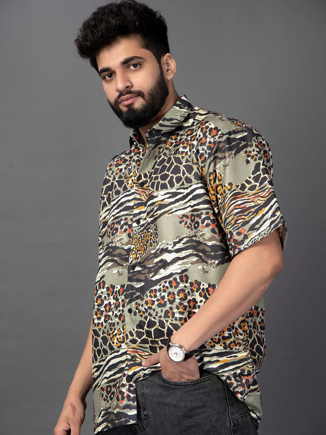 

BOWLIFESTYLE Men Classic Spread Collar Abstract Printed Cotton Casual Shirt, Grey