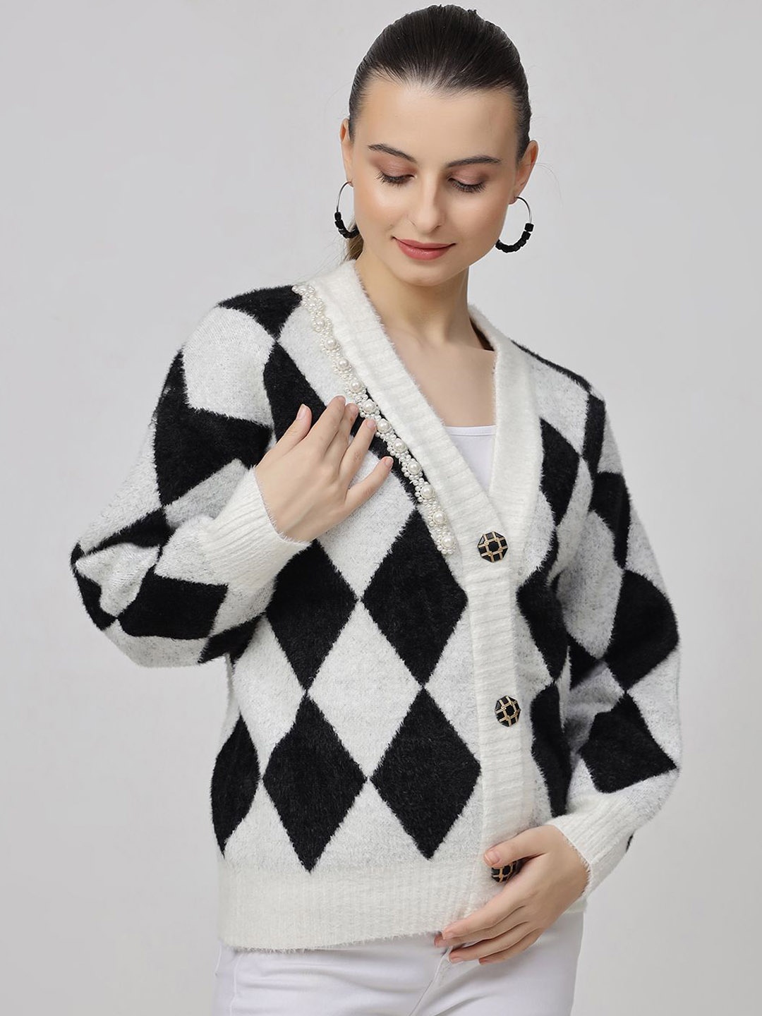 

KALINI Women Argyle Checked Woollen Cardigan, Black