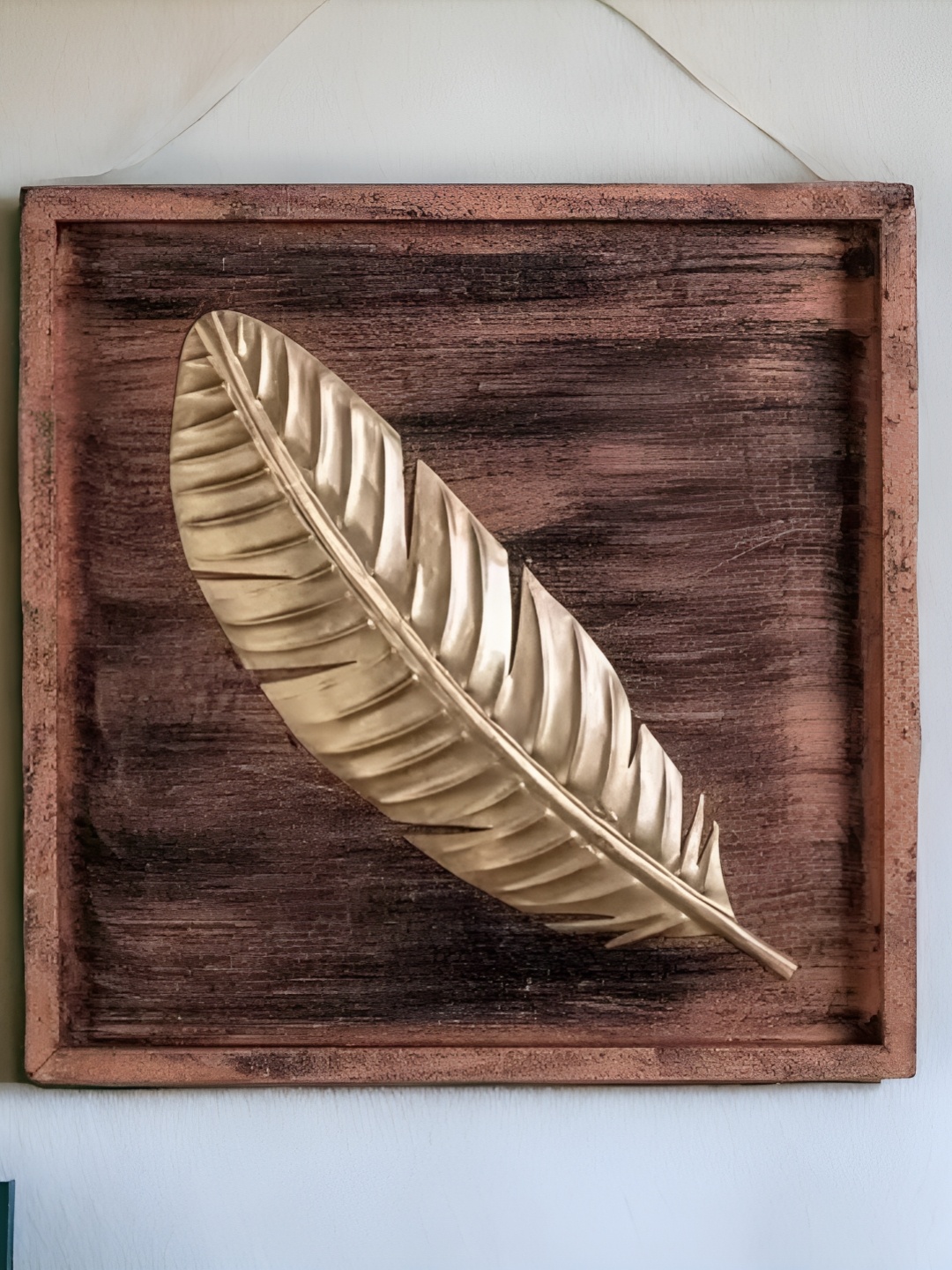 

Vrinban International Brown Leaf Board Wall Decor