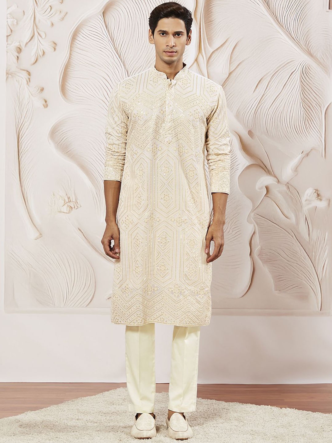 

VASTRAMAY Men Ethnic Motifs Embroidered Regular Chikankari Kurta with Trousers, Cream