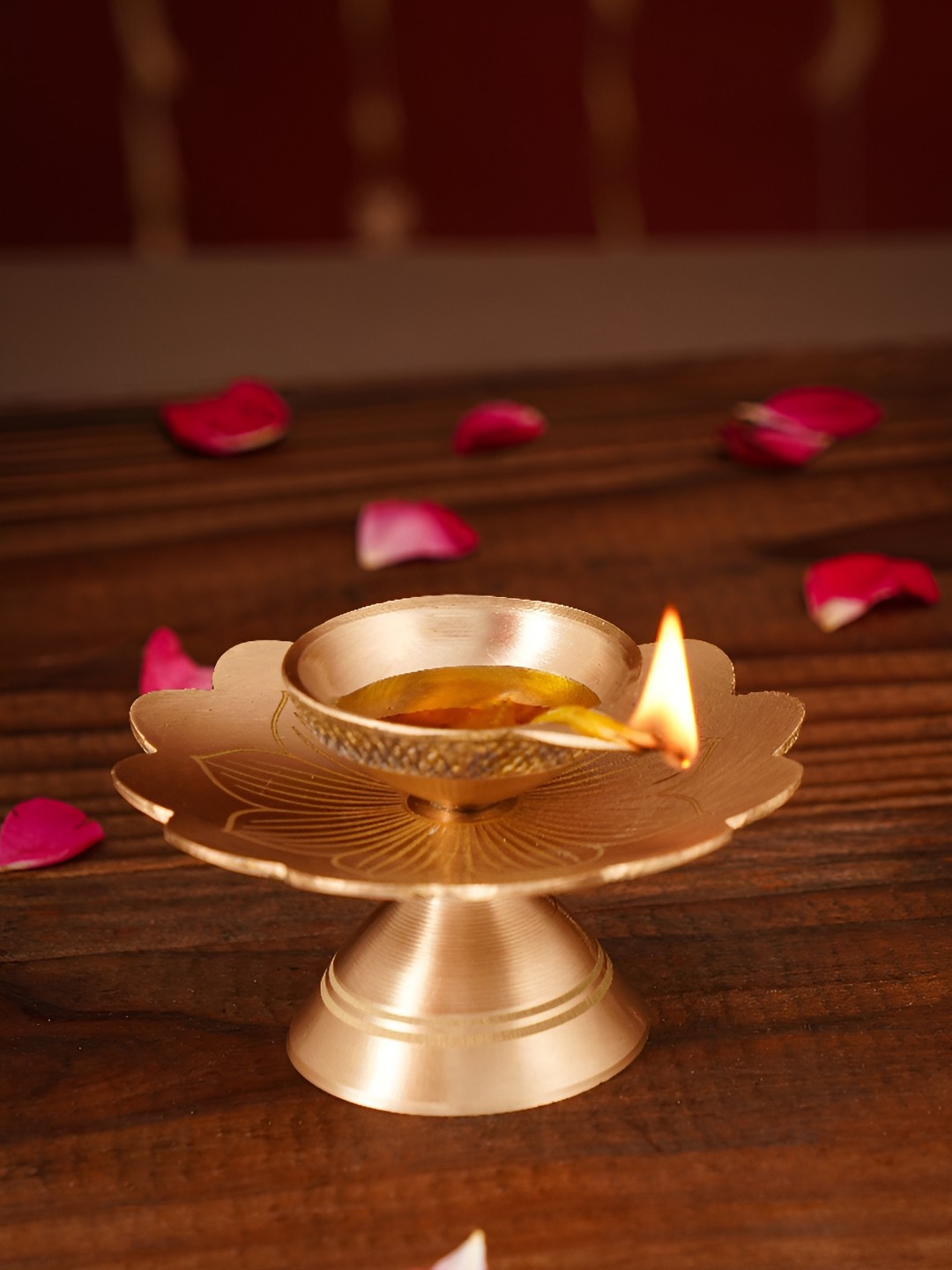 

JAYPORE Textured Antique Diyas, Gold