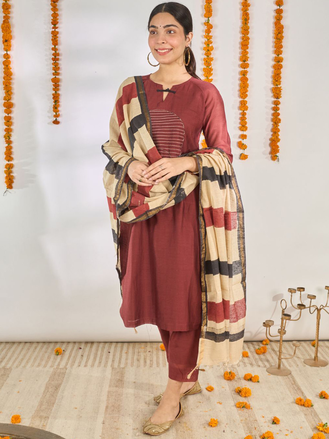 

Minimul Women Embroidered Regular Thread Work Chanderi Silk Kurta with Trousers & With Dupatta, Maroon