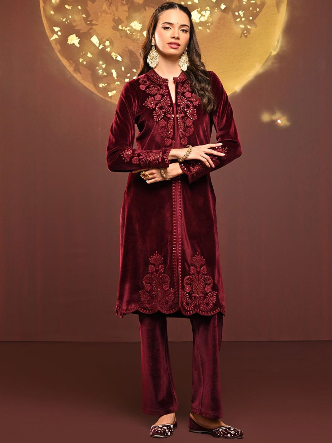 

Lakshita Embroidered Tunic With Trousers Co-Ords, Maroon