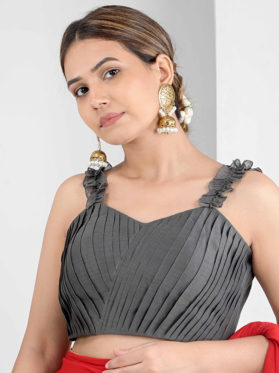 

IN ANY MANNER Women Sweetheart Neck Pleated Saree Blouse, Grey