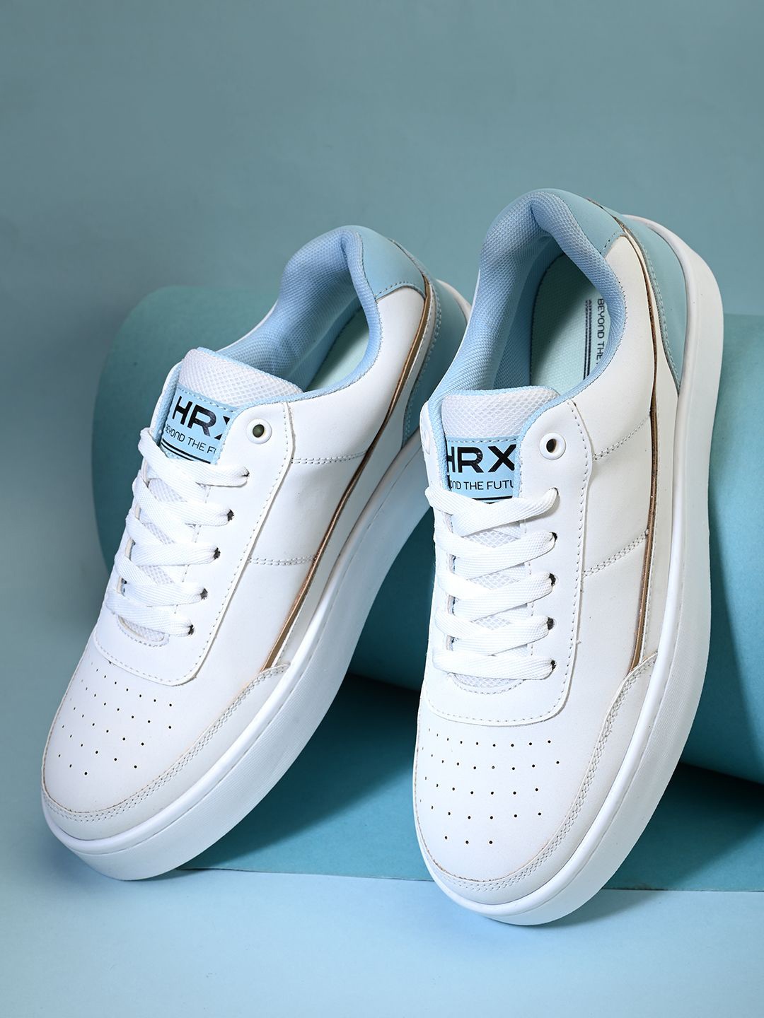 

HRX by Hrithik Roshan Women Sneakers, White