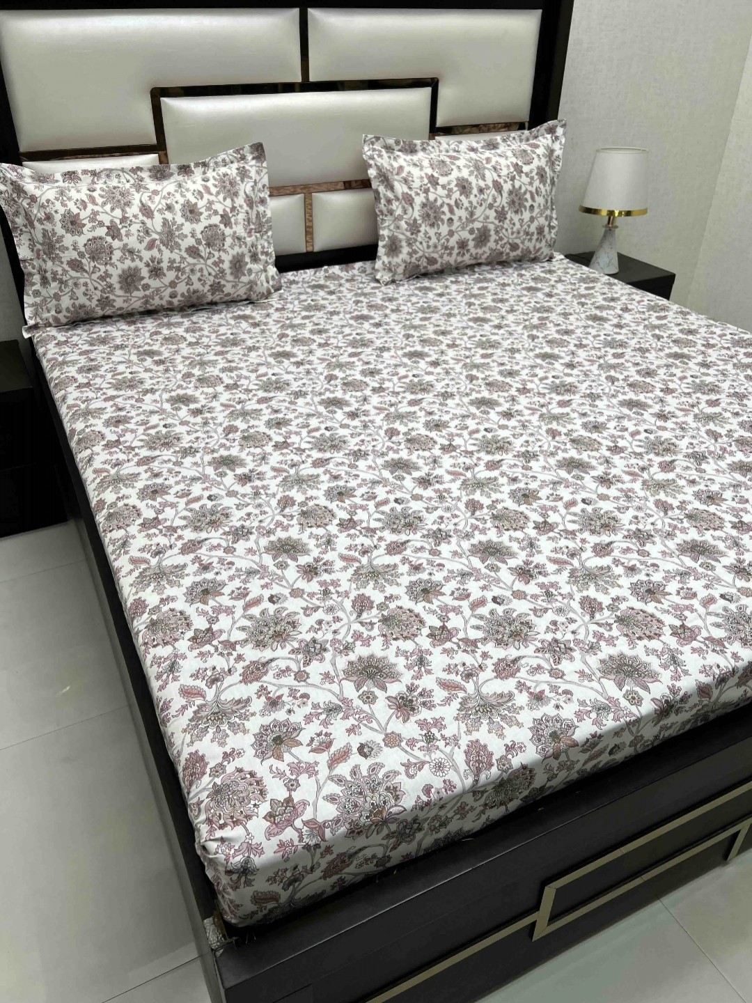 

Pure Decor White & Maroon Floral 250 TC King Bedsheet with 2 Pillow Covers