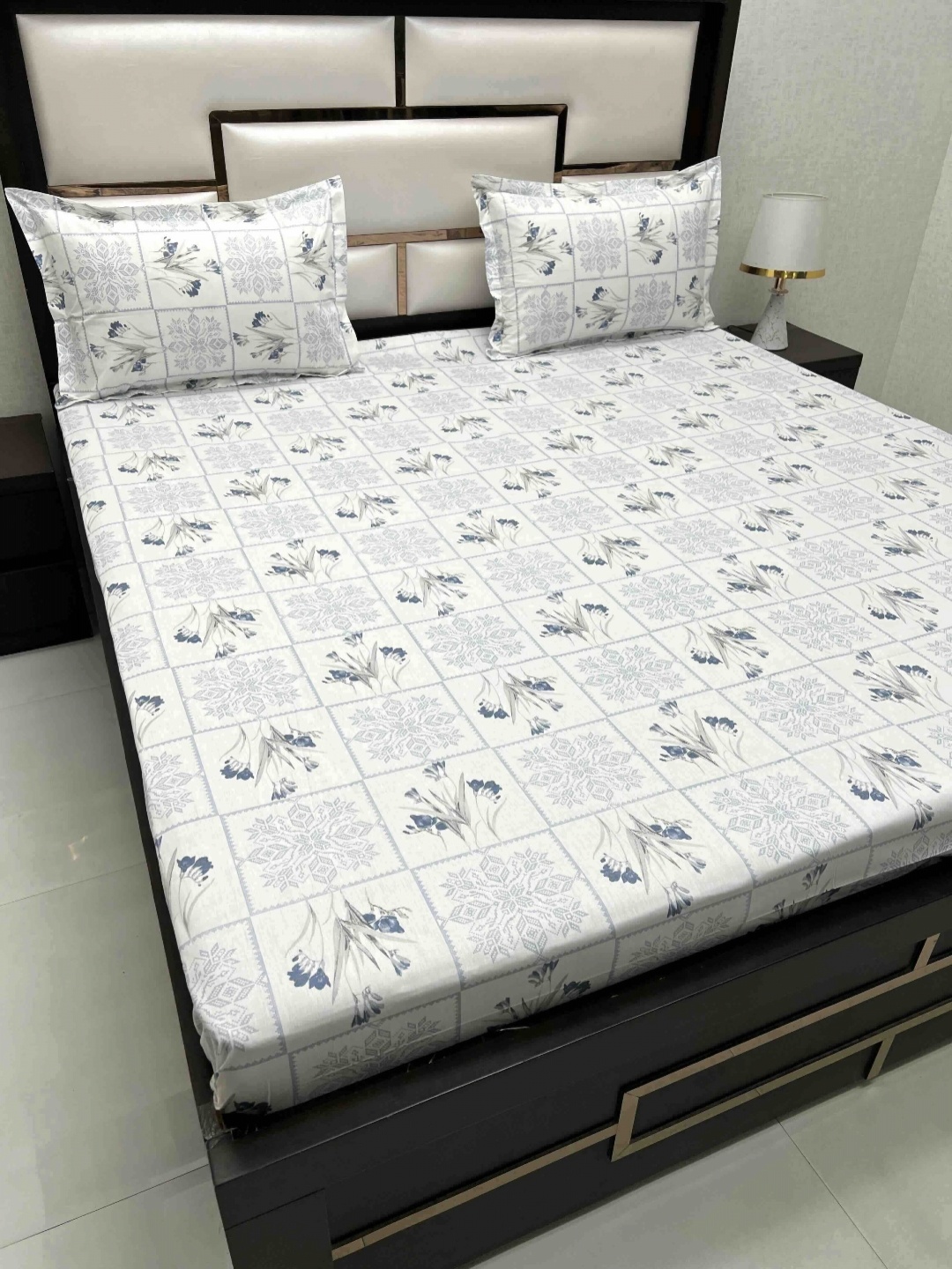 

Pure Decor Cotton King Size Double Bed Bedsheet With 2 Pillow Covers 108 in X 108 in, White