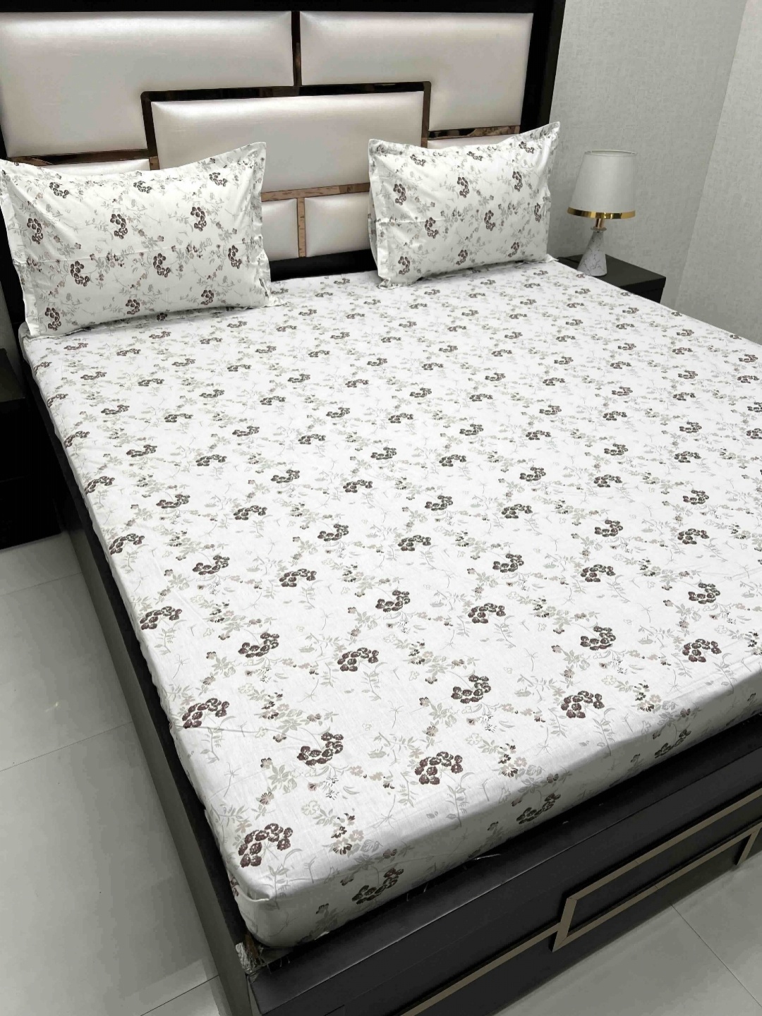 

Pure Decor Cotton King Size Double Bed Bedsheet With 2 Pillow Covers 108 in X 108 in, White
