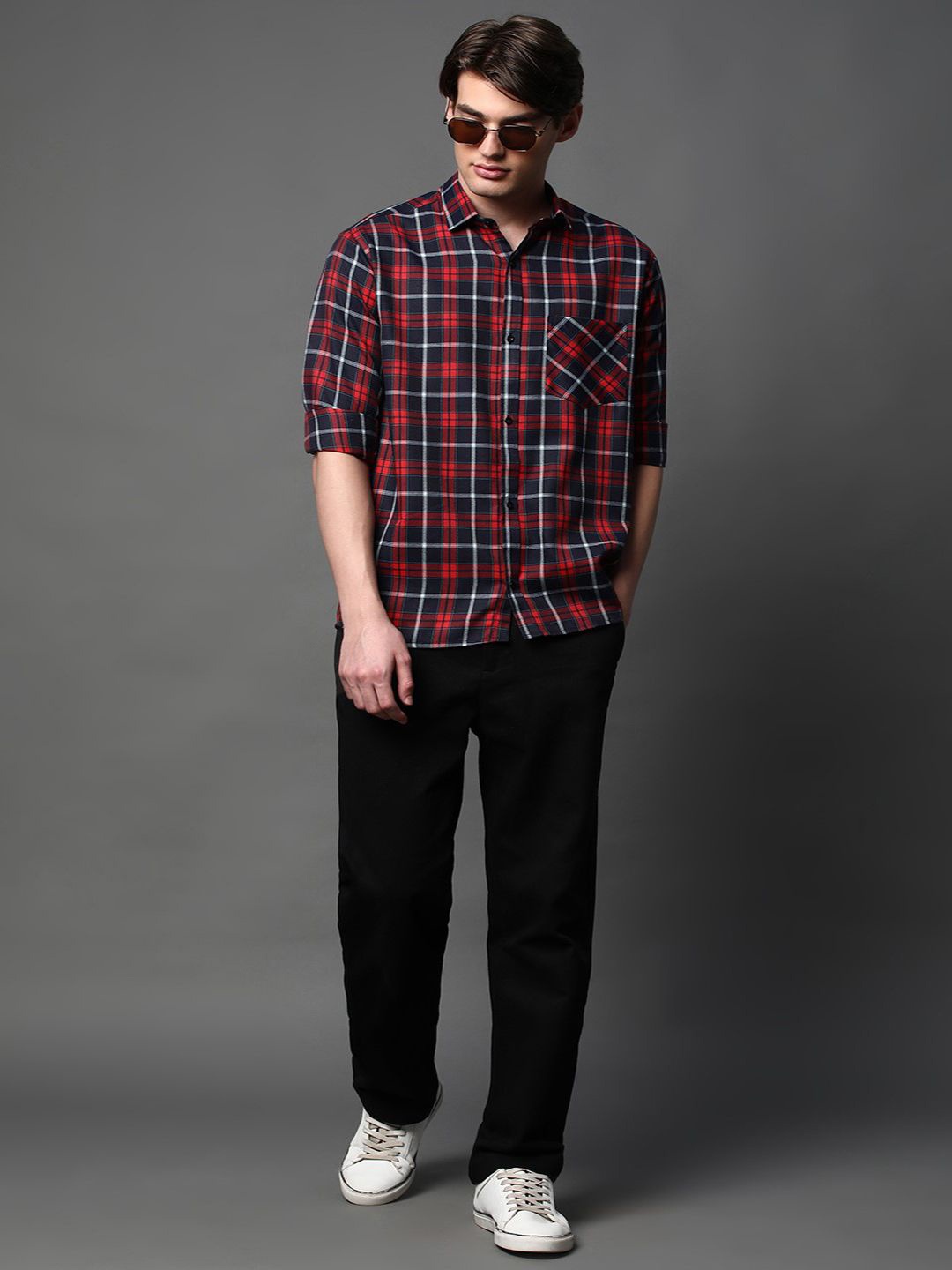 

BOWLIFESTYLE Men Classic Spread Collar Tartan Checked Cotton Casual Shirt, Navy blue