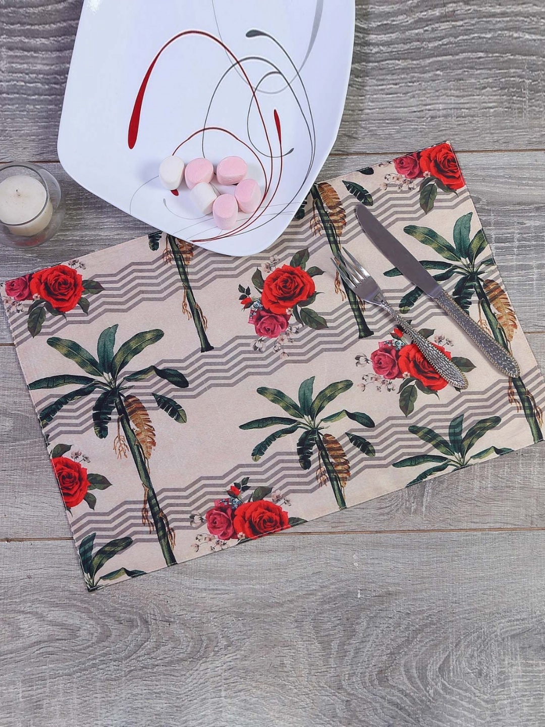 

PENTADECO Set Of 6 Beige & Red Printed Table Placemats