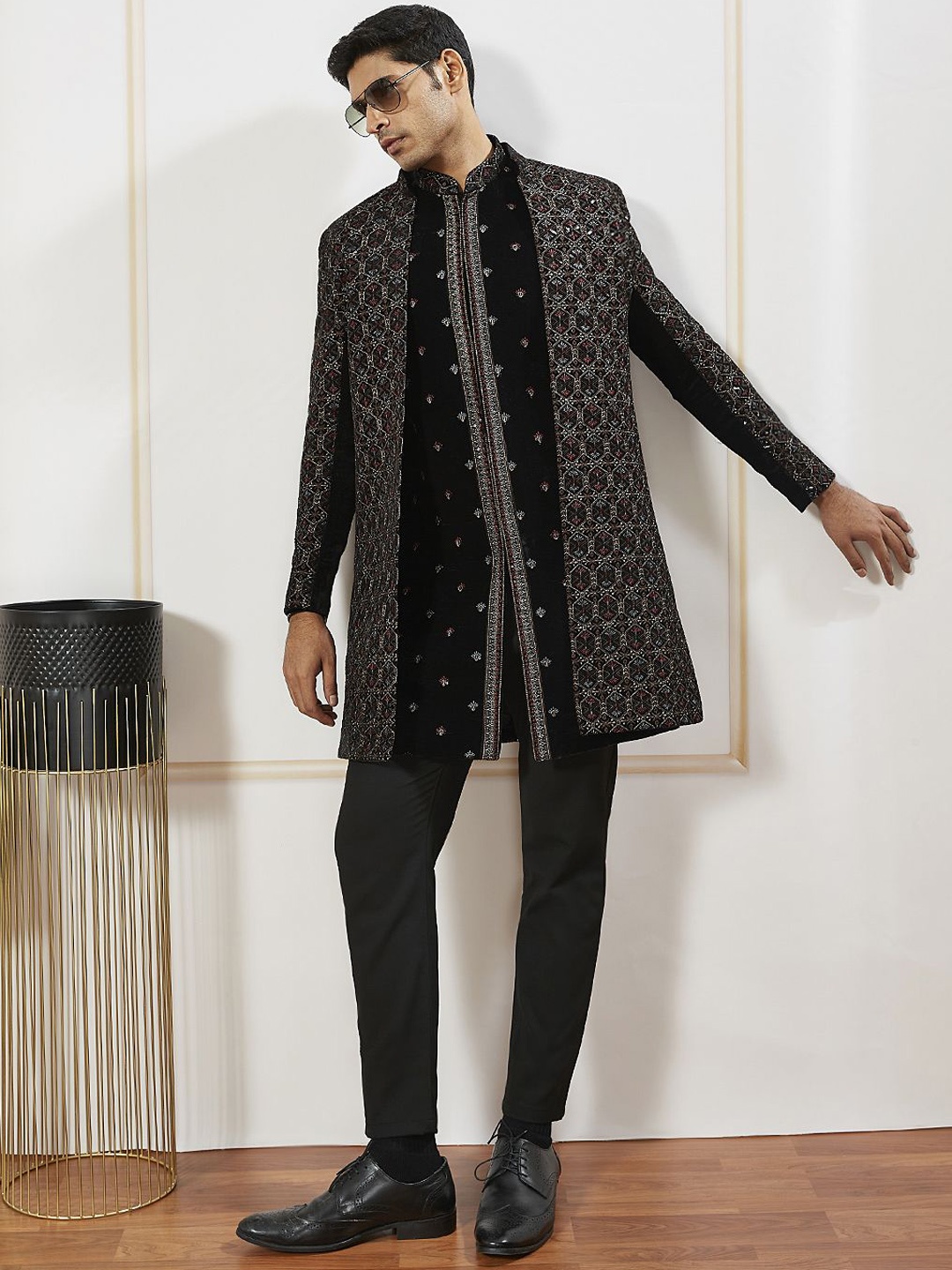 

VASTRAMAY Embroidered Slim-Fit Sherwani Set, Black