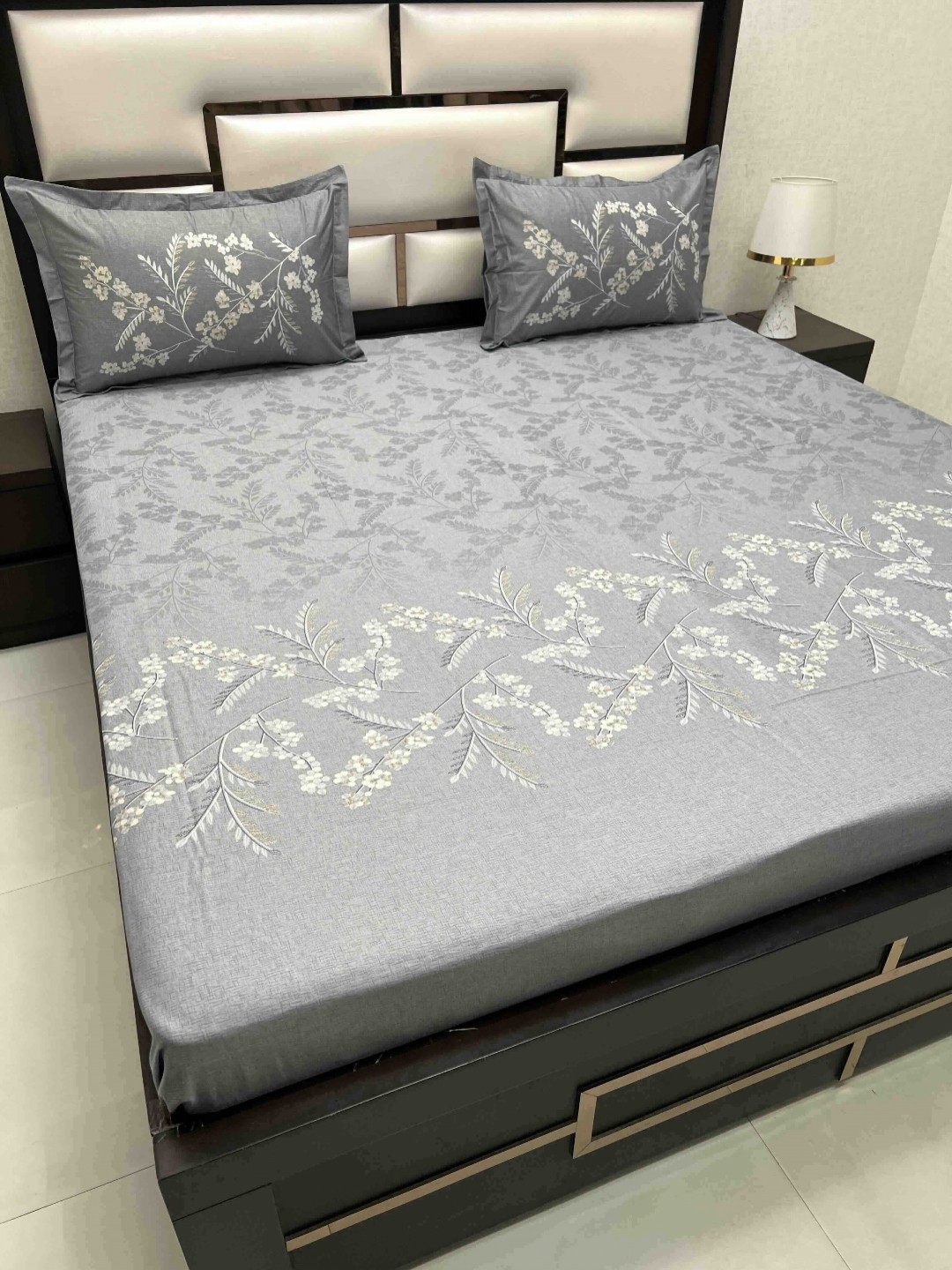 

Pure Decor Grey Floral King Bedsheet with 2 Pillow Covers