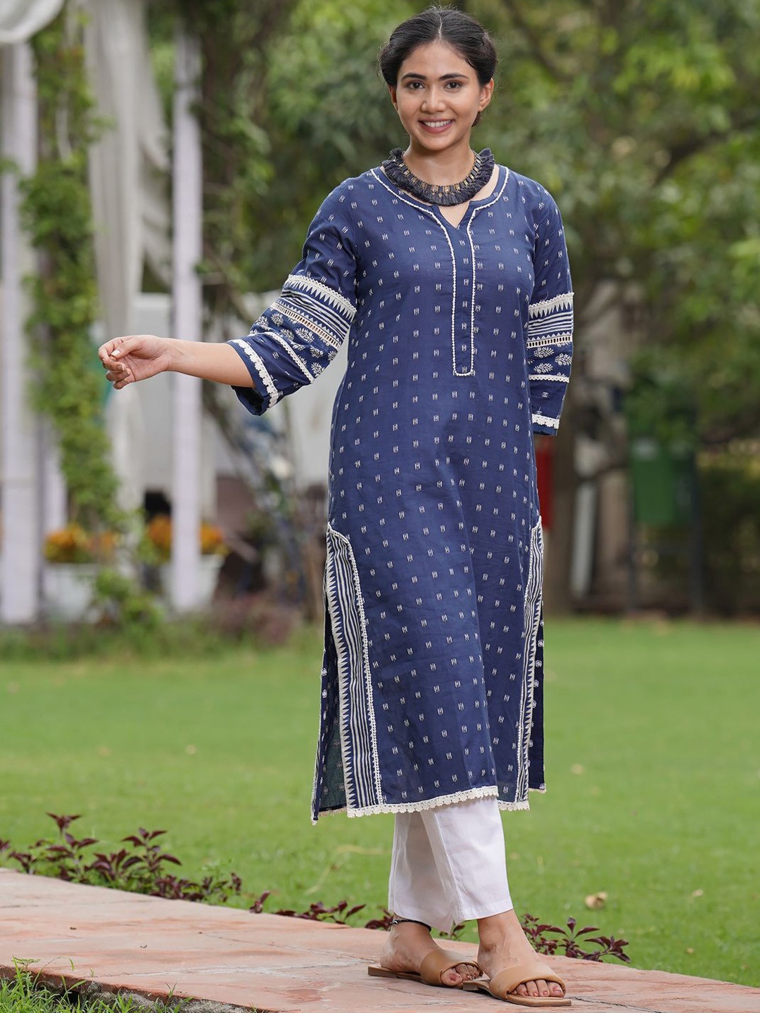 

zuri Ethnic Motifs Embroidered Pure Cotton Straight Kurta with Trousers & Dupatta, Blue