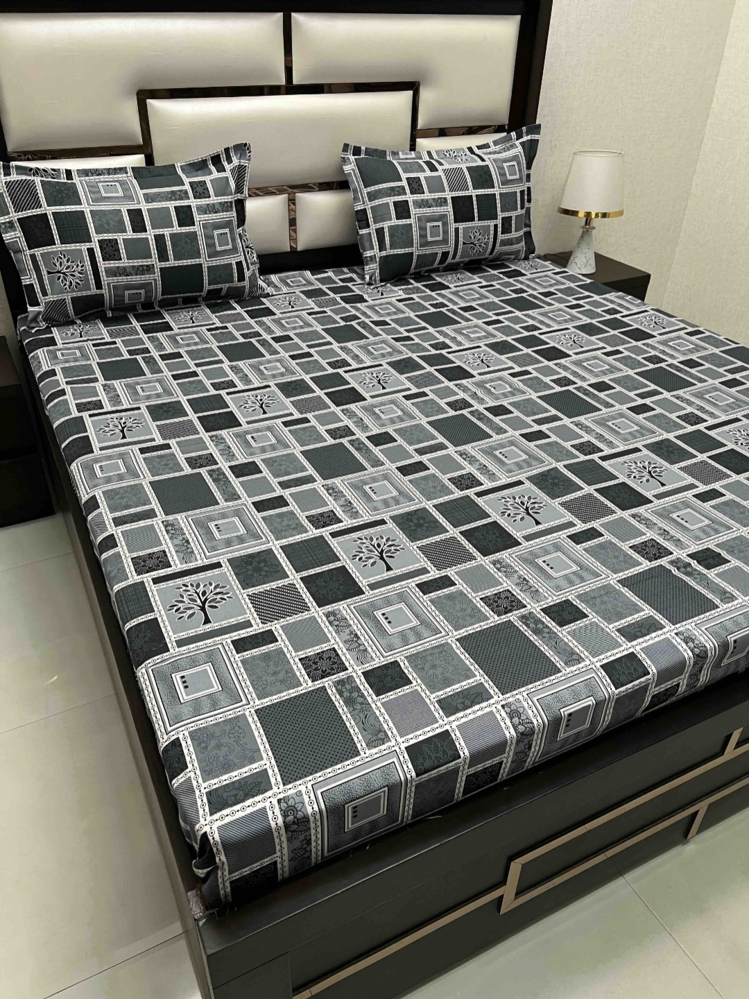 

Pure Decor Grey & Black Floral 300 TC King Bedsheet with 2 Pillow Covers