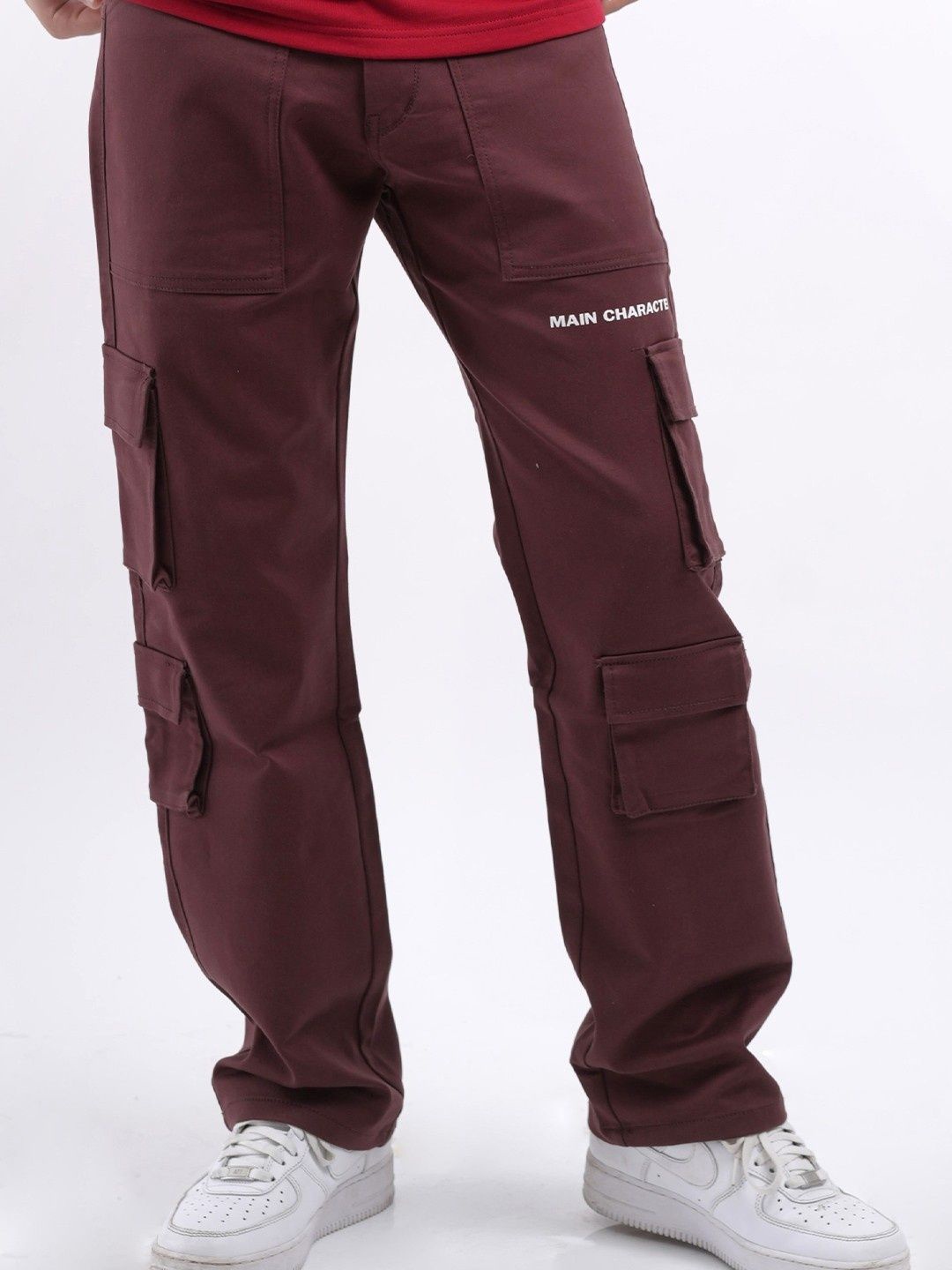 

Main Character India Unisex Relaxed Fit Low Distress Stretchable Jeans, Maroon