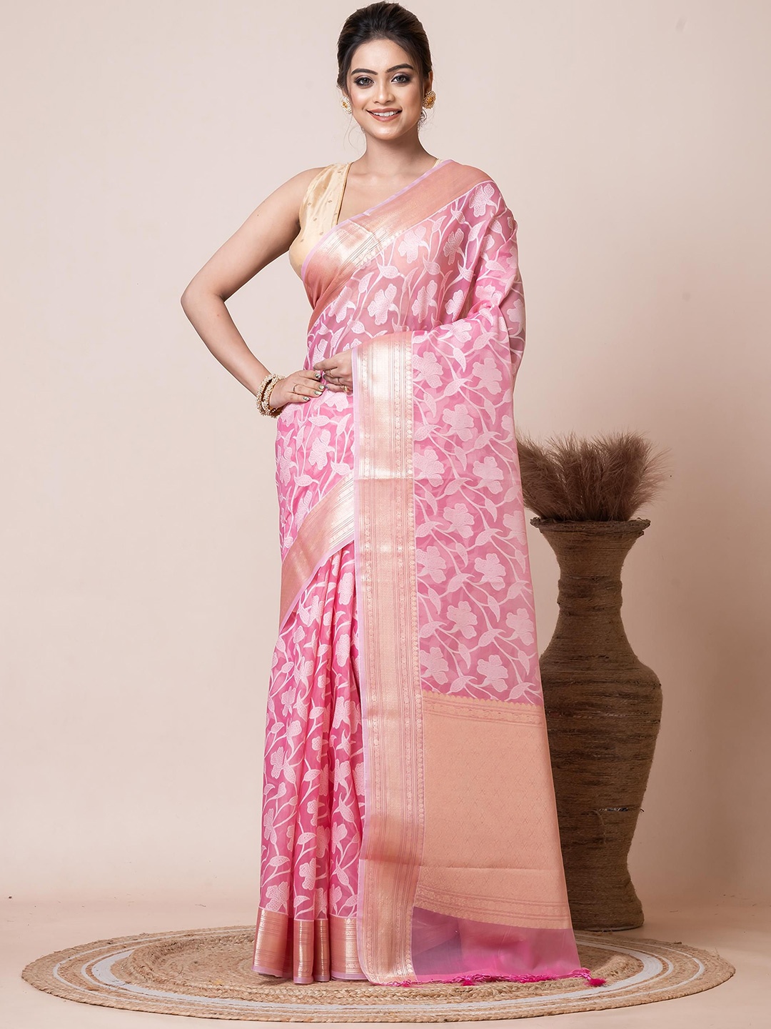 

VIBHAVARI Woven Design Zari Chanderi Saree, Pink