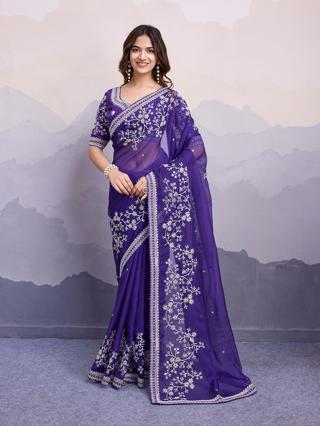 

HERE&NOW Embroidered Sequinned Organza Saree, Blue