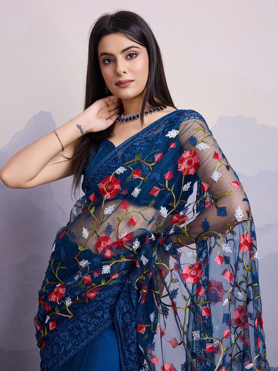 

HERE&NOW Floral Embroidered Net Saree, Blue