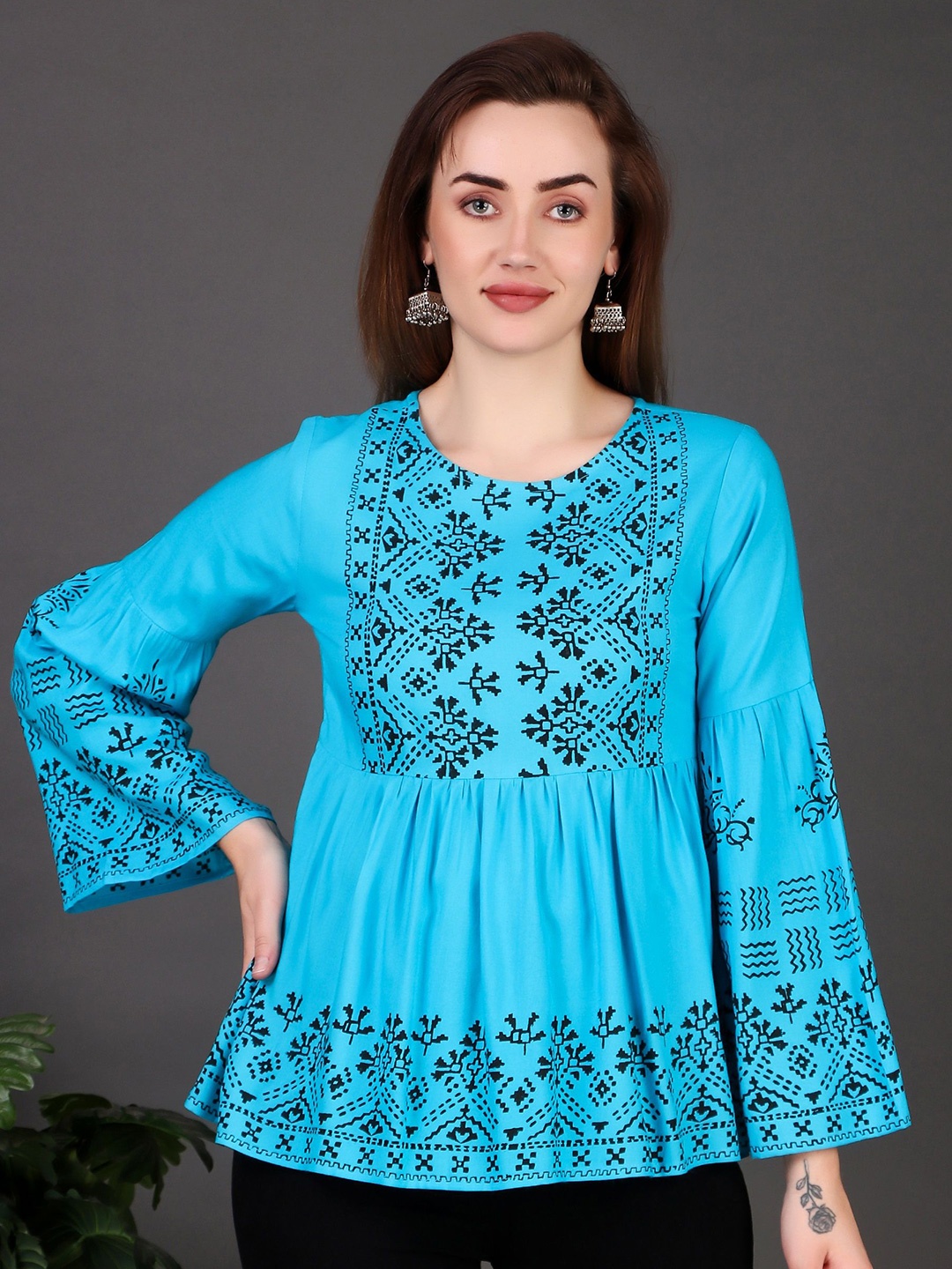 

NeeraFashion Print Top, Blue