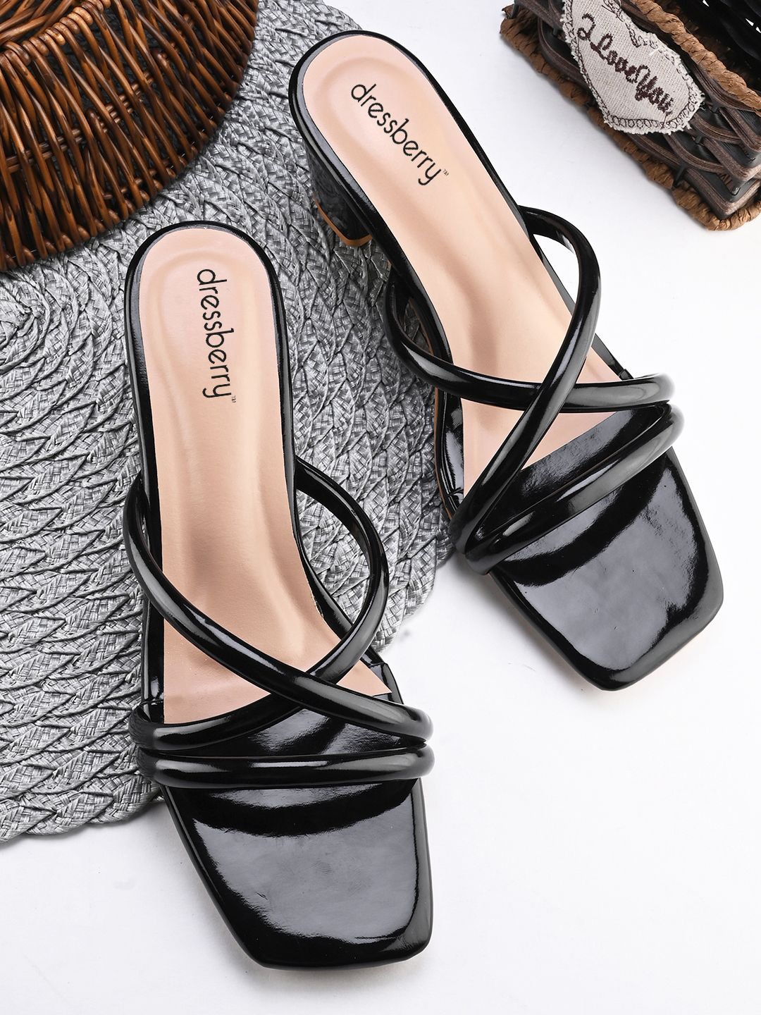 

DressBerry Block Sandals with Buckles, Black