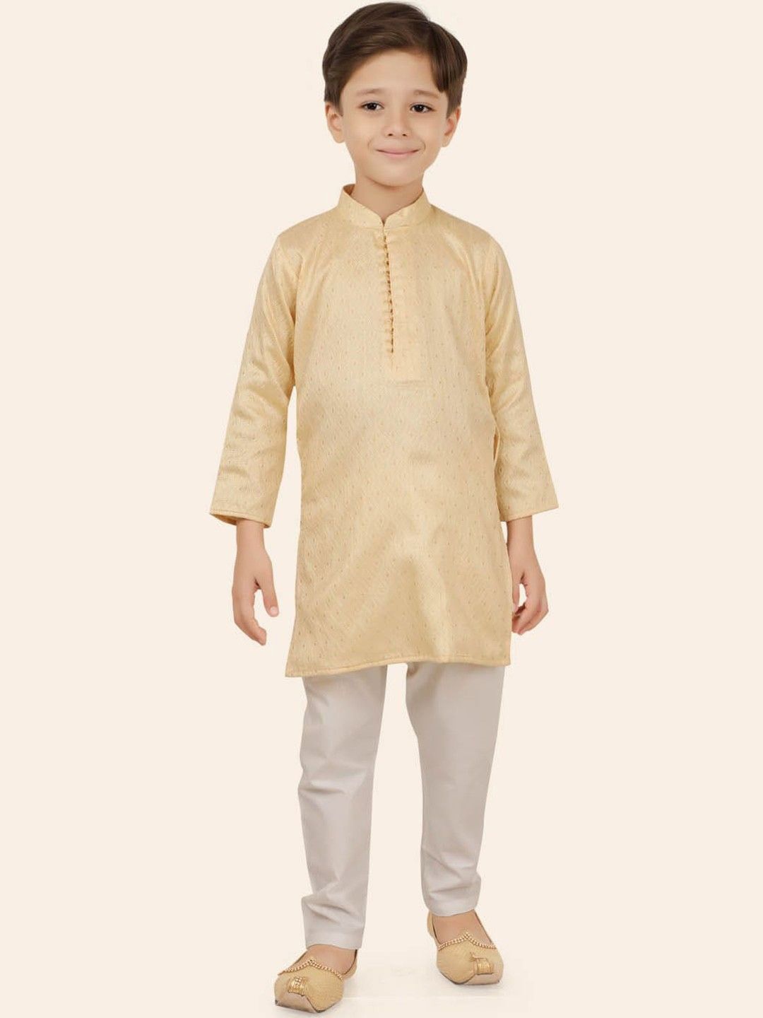 

Ethniks Neu-Ron Boys Printed Regular Chanderi Silk Kurta with Pyjamas, Beige