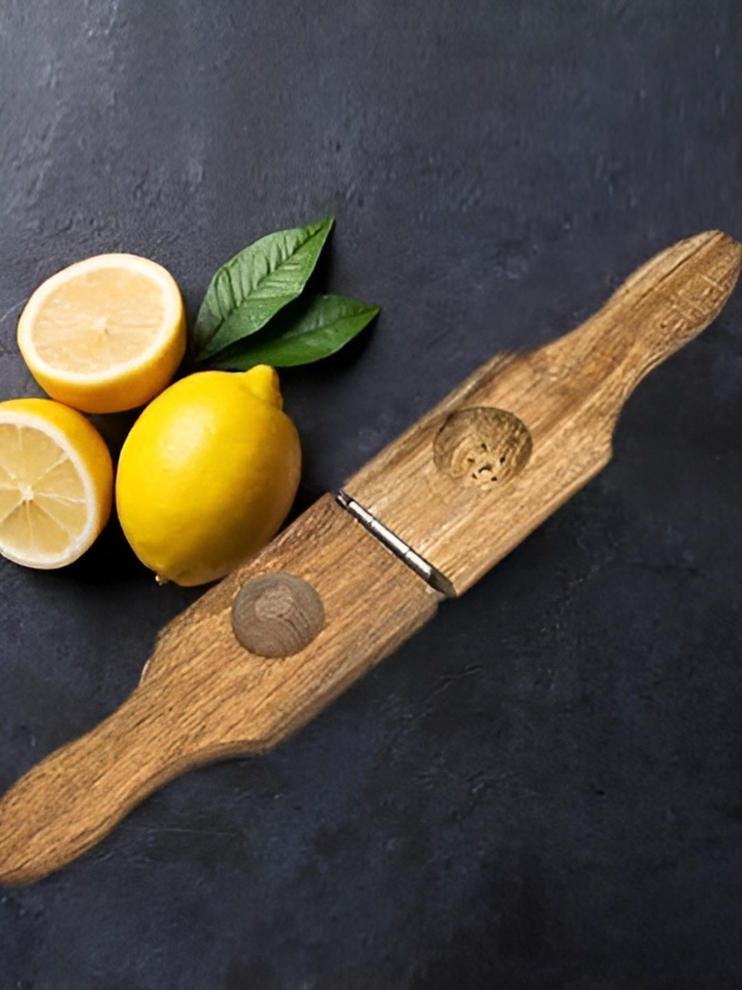 

OGGN Mango Wood Lemon Squeezer, Brown