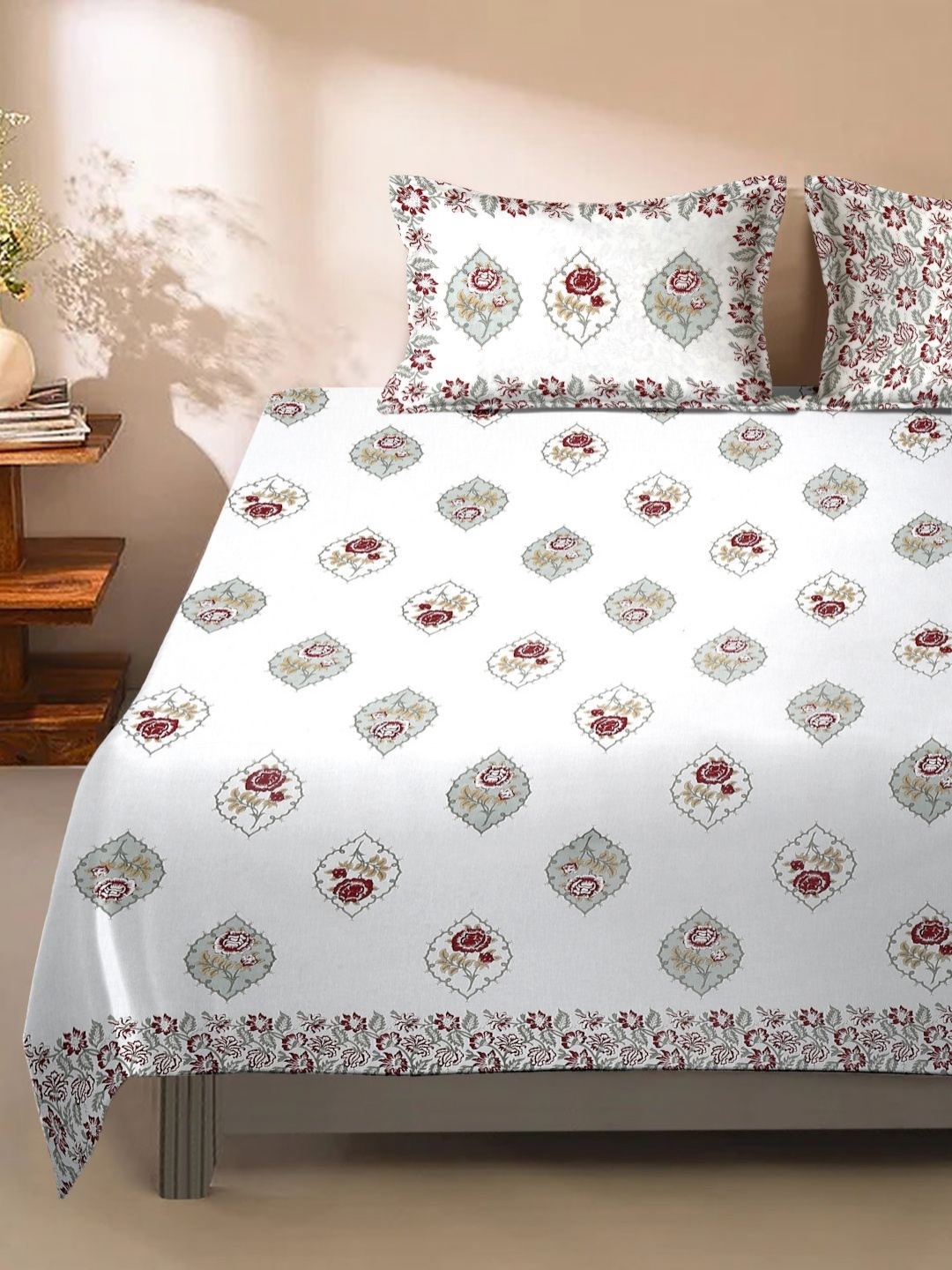 

eyda White & Maroon Floral 210 TC King Bedsheet with 2 Pillow Covers