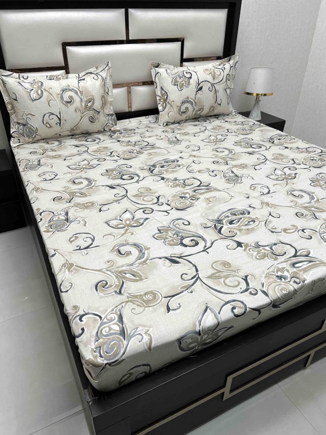 

Pure Decor White & Brown Ethnic Motifs 250 TC King Bedsheet with 2 Pillow Covers