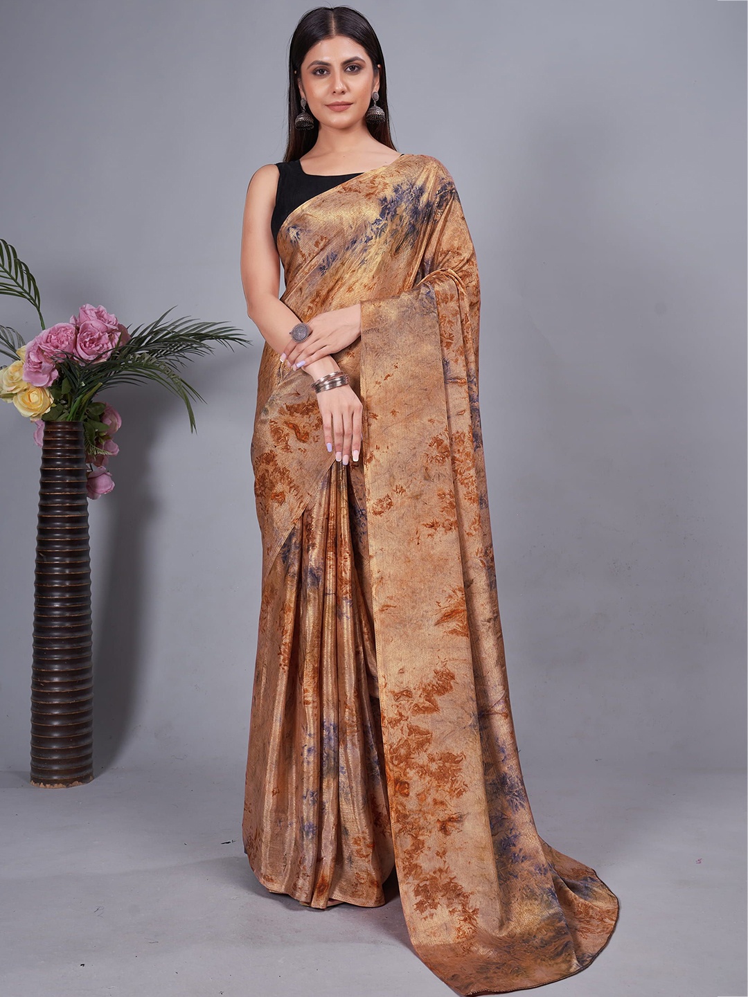 

KAYOMMI Tie and Dye Printed Pure Chiffon Ready to Wear Saree, Brown