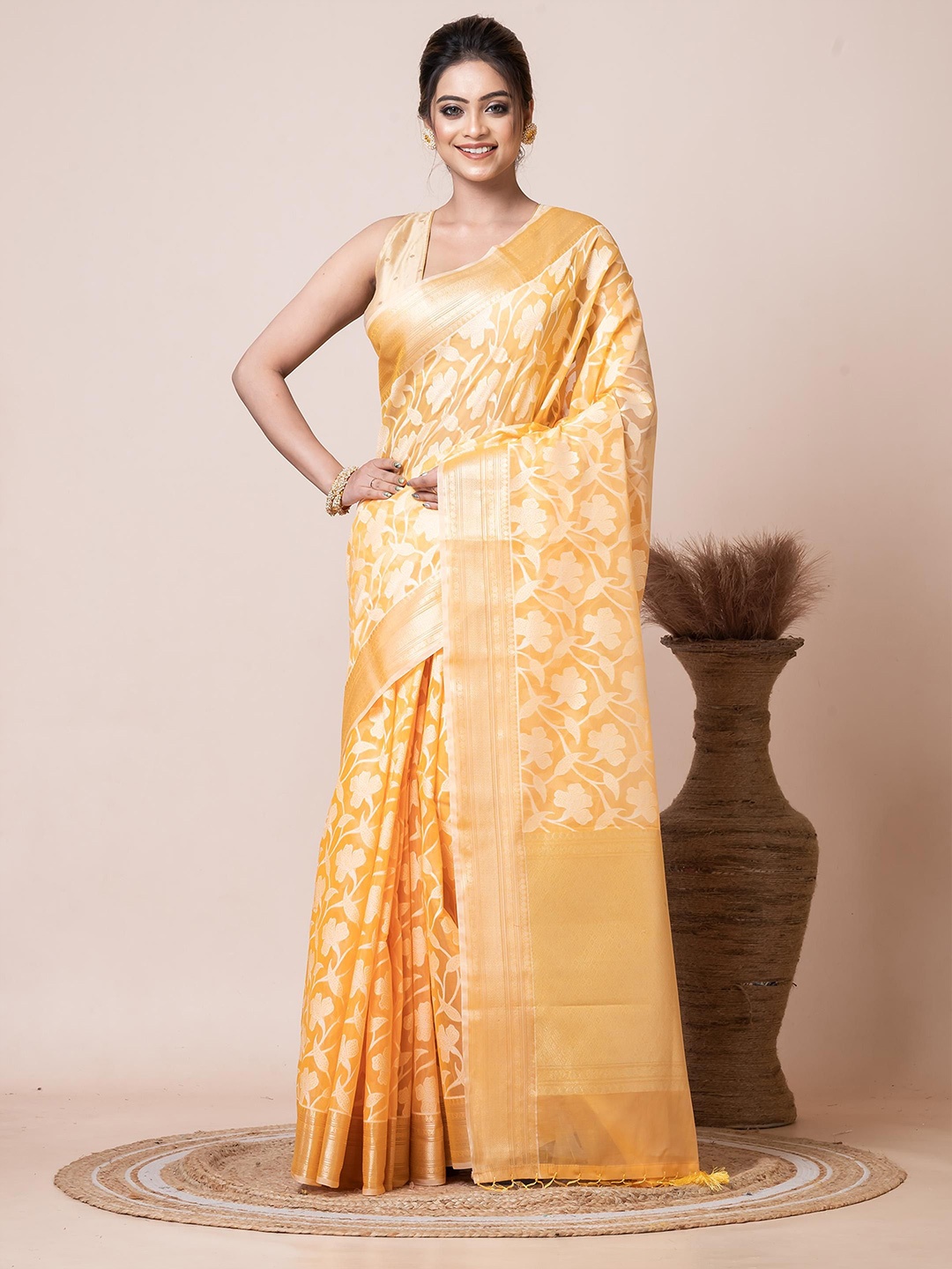 

VIBHAVARI Woven Design Chanderi Saree, Yellow