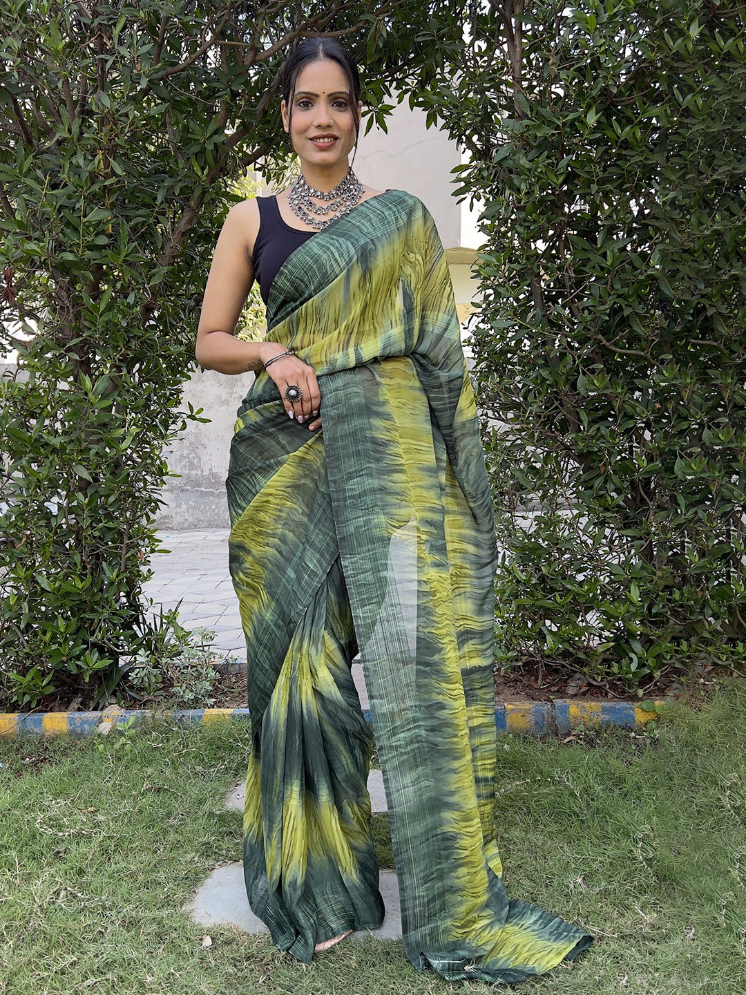 

KAYOMMI Printed Pure Chiffon Ready to Wear Saree, Green