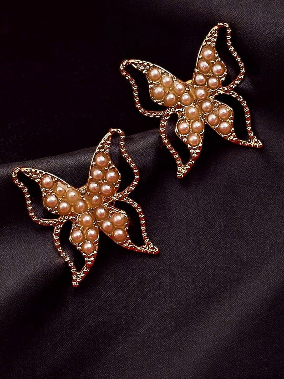 

OOMPH Contemporary Studs Earrings, Gold