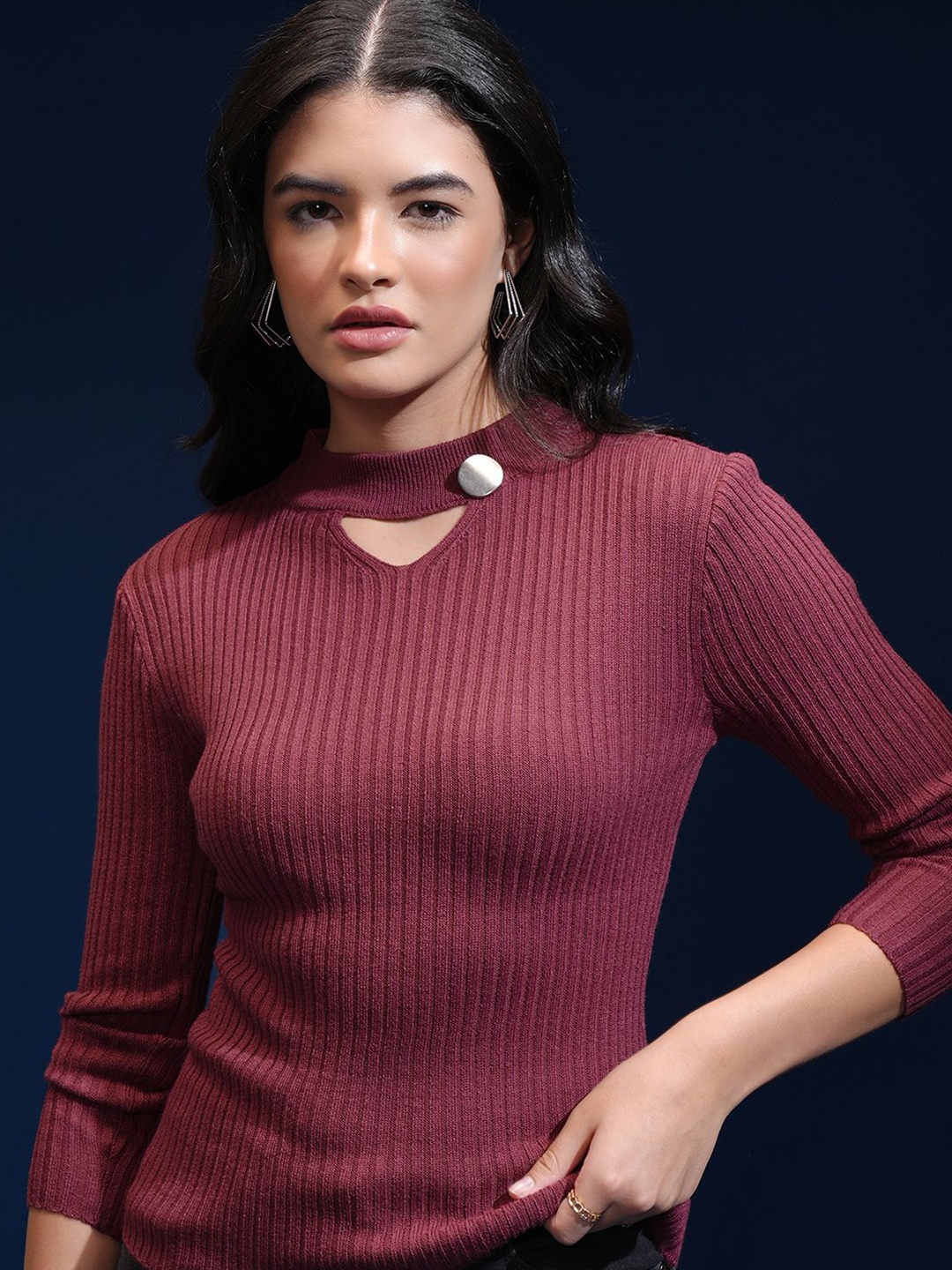 

Tokyo Talkies Women Round Neck Pullover Sweater, Maroon