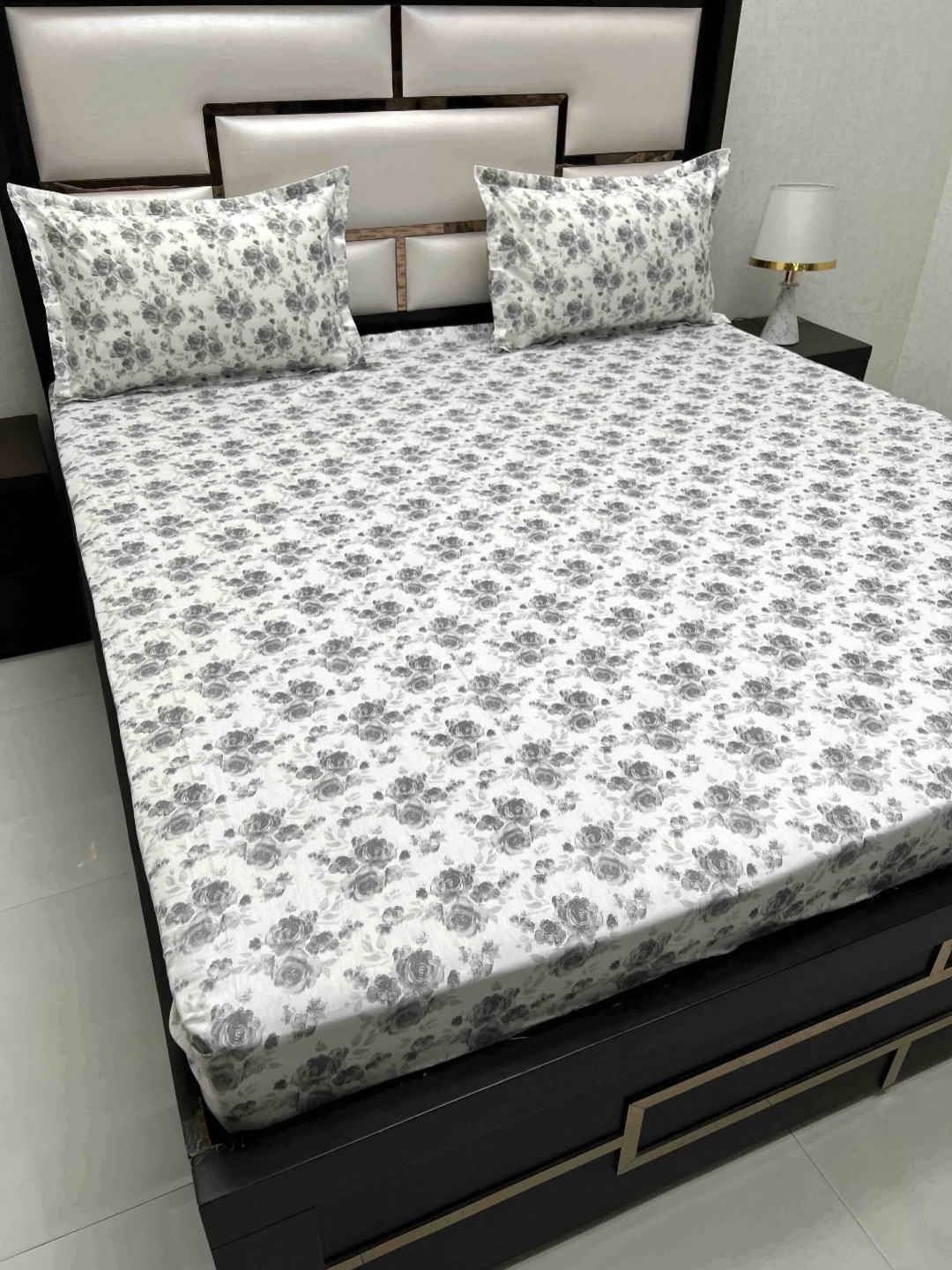 

Pure Decor White & Blue Floral King Bedsheet with 2 Pillow Covers