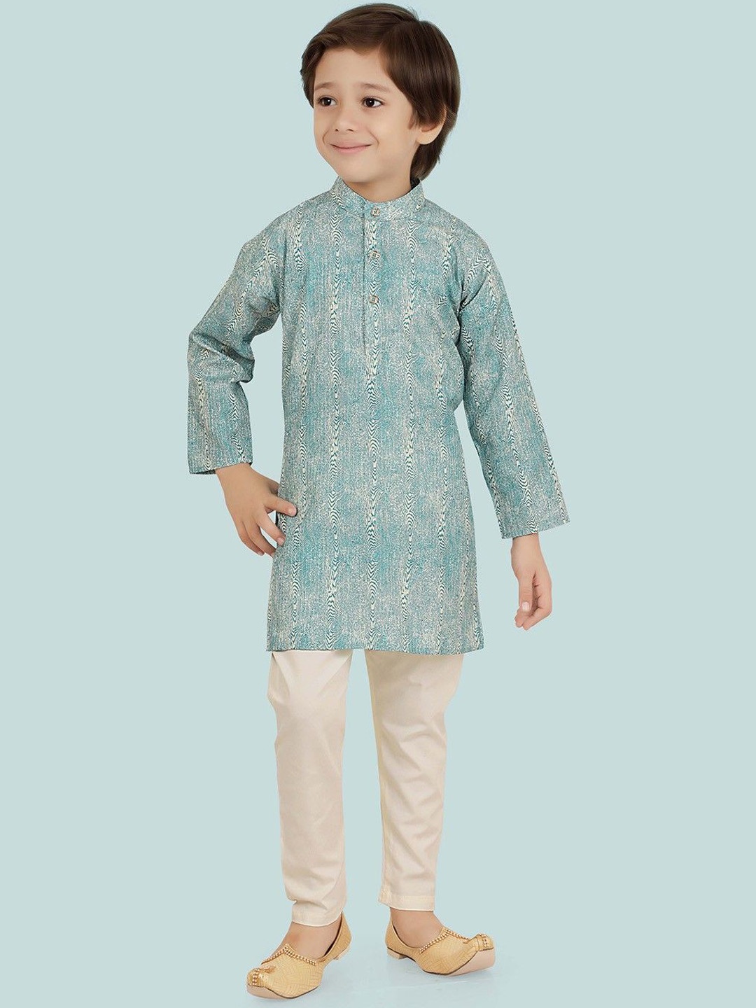 

Ethniks Neu-Ron Boys Printed Regular Pure Cotton Kurta with Pyjamas, Green