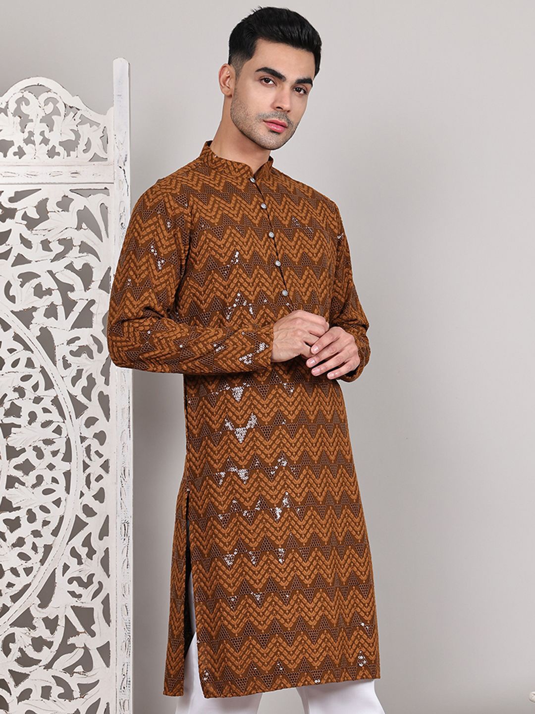 

Jompers Men Geometric Embroidered Sequinned Kurta, Mustard