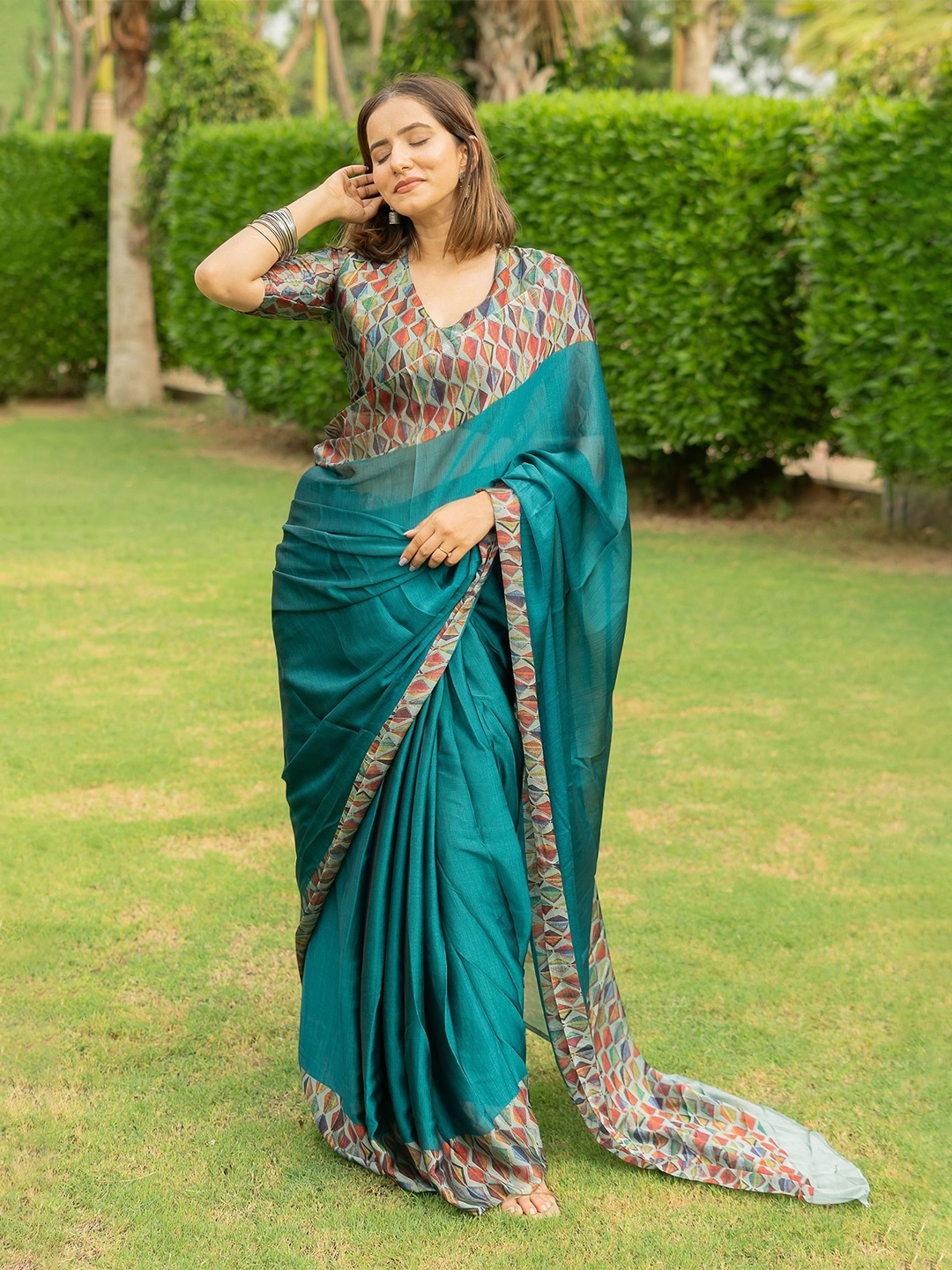 

KALINI Poly Chiffon Block Print Saree, Turquoise blue