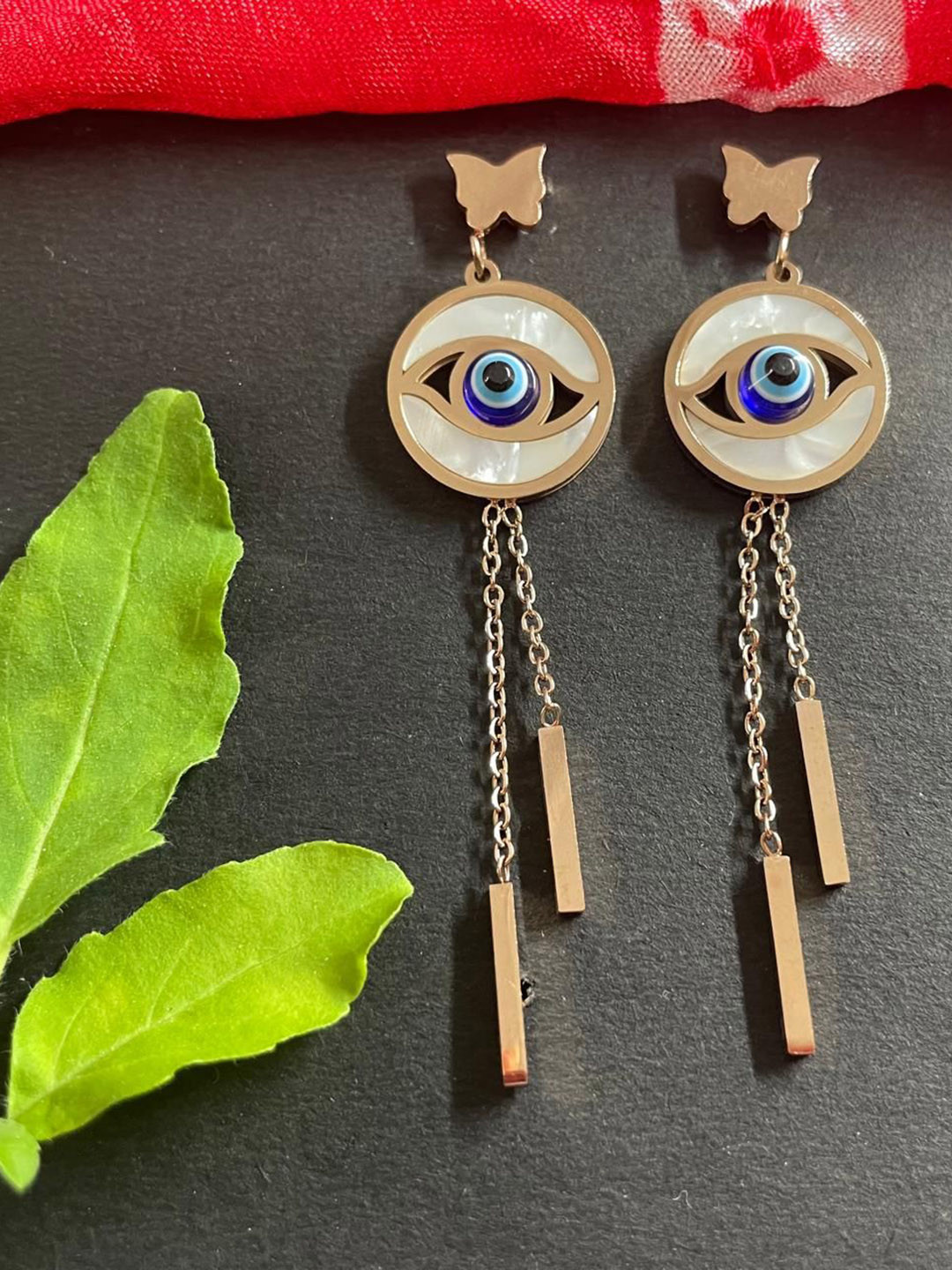 

MONI LIFESTYLE Earrings, Gold